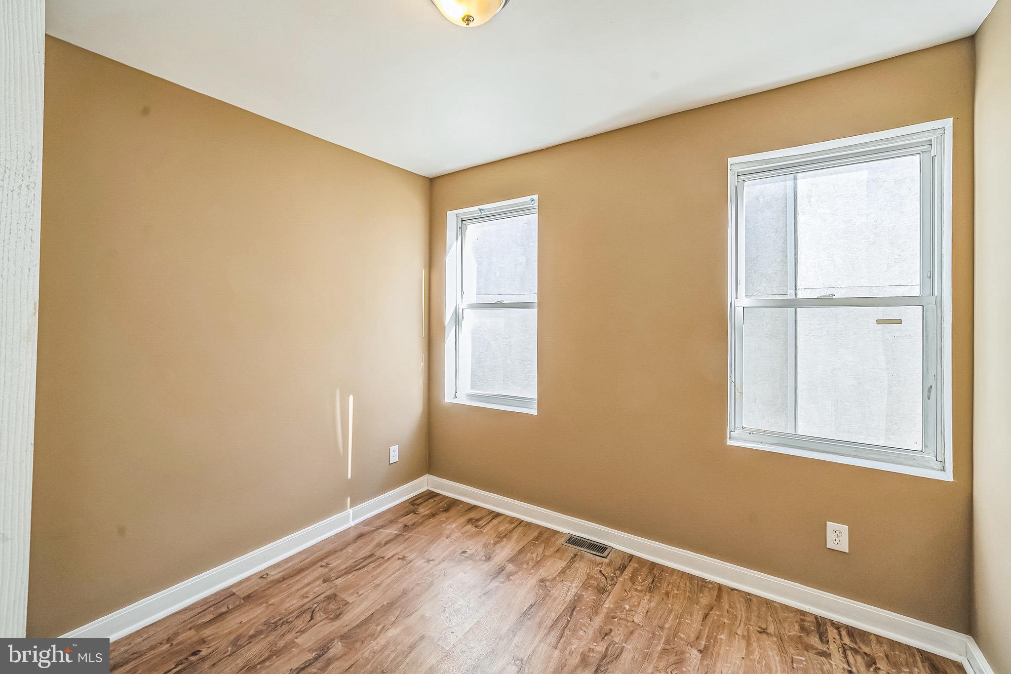 MANTUA - Residential