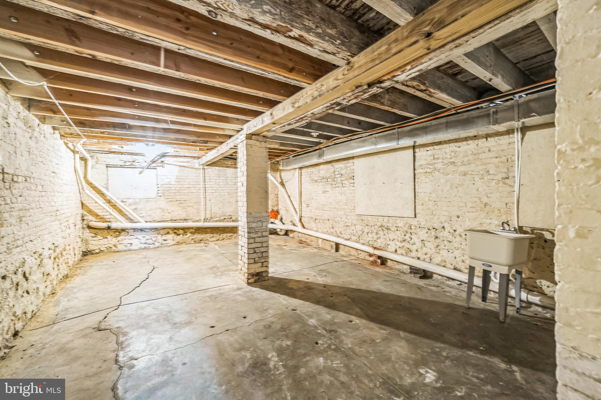 MANTUA - Residential