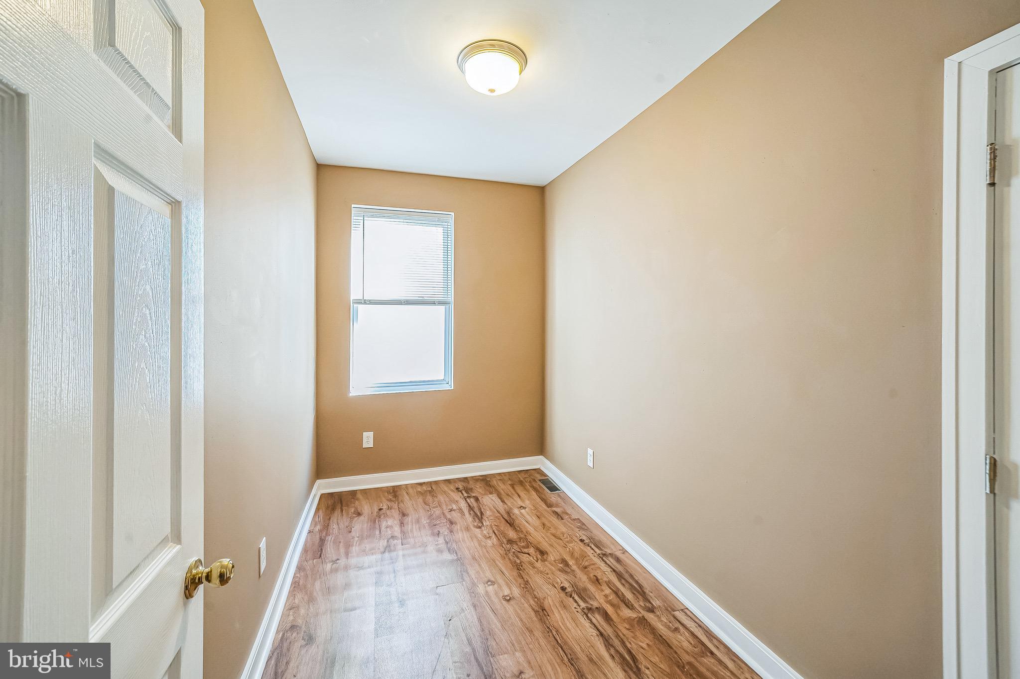 MANTUA - Residential