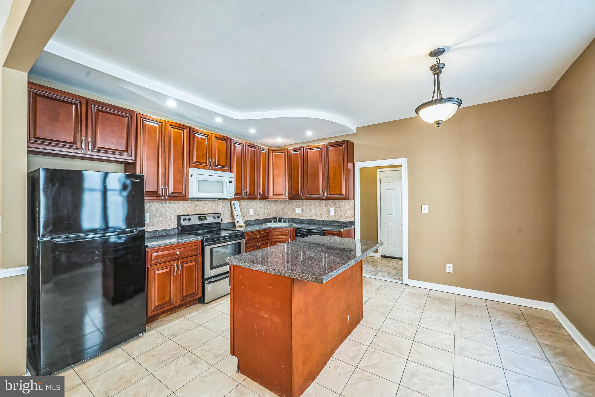 MANTUA - Residential