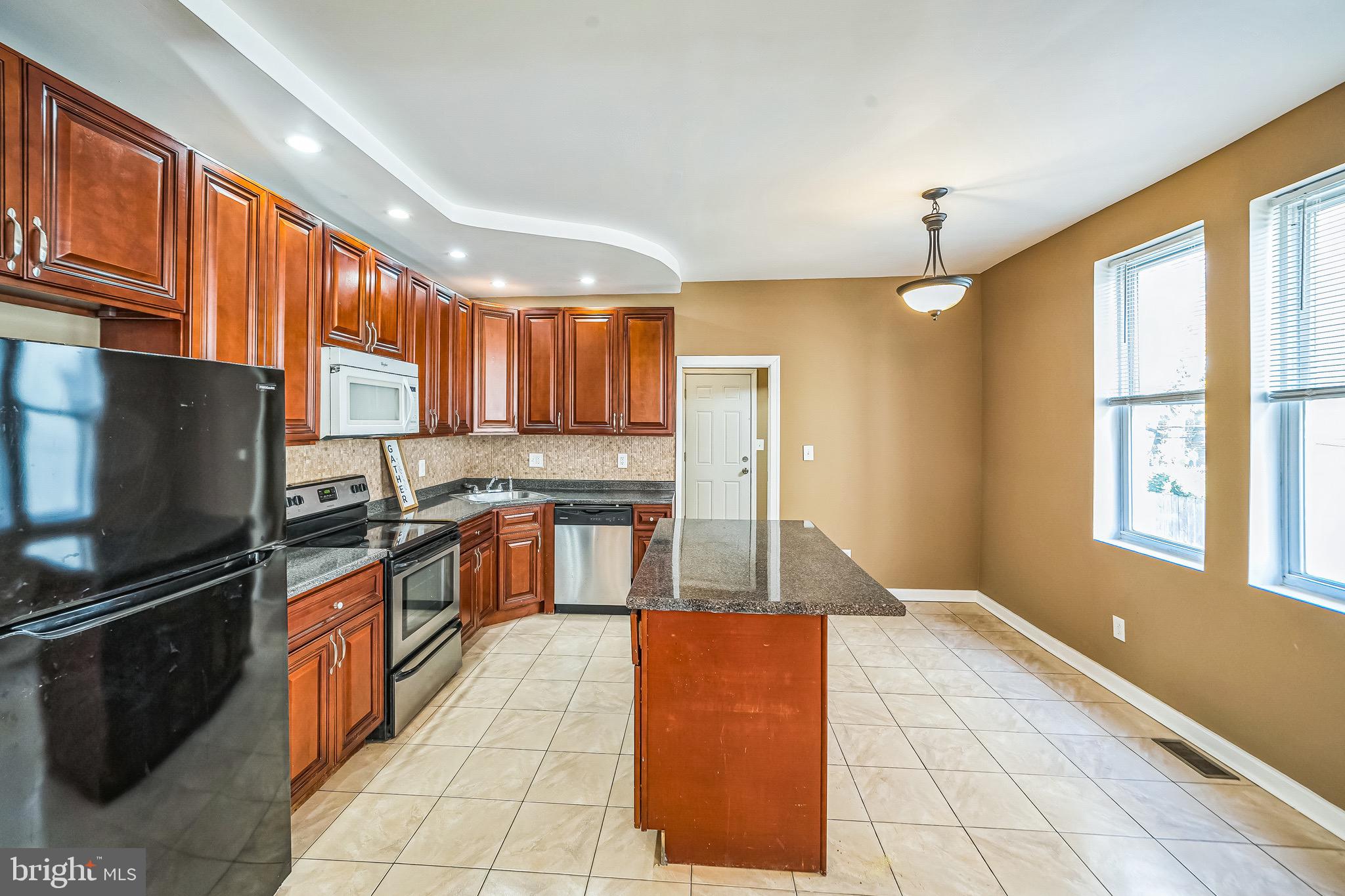 MANTUA - Residential