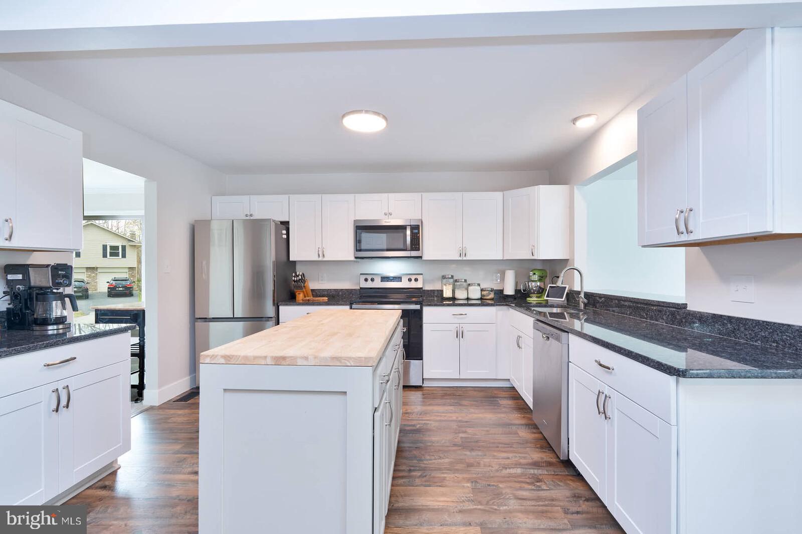 SENECA WHETSTONE - Residential