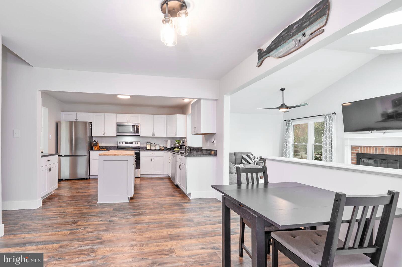 SENECA WHETSTONE - Residential