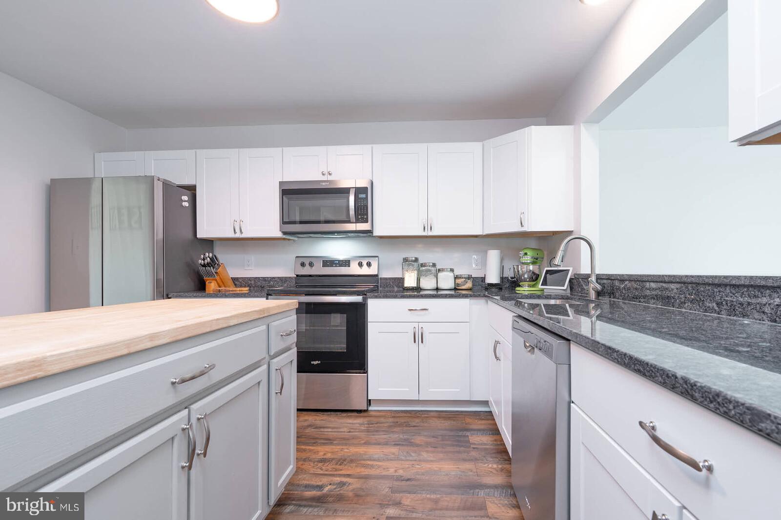 SENECA WHETSTONE - Residential