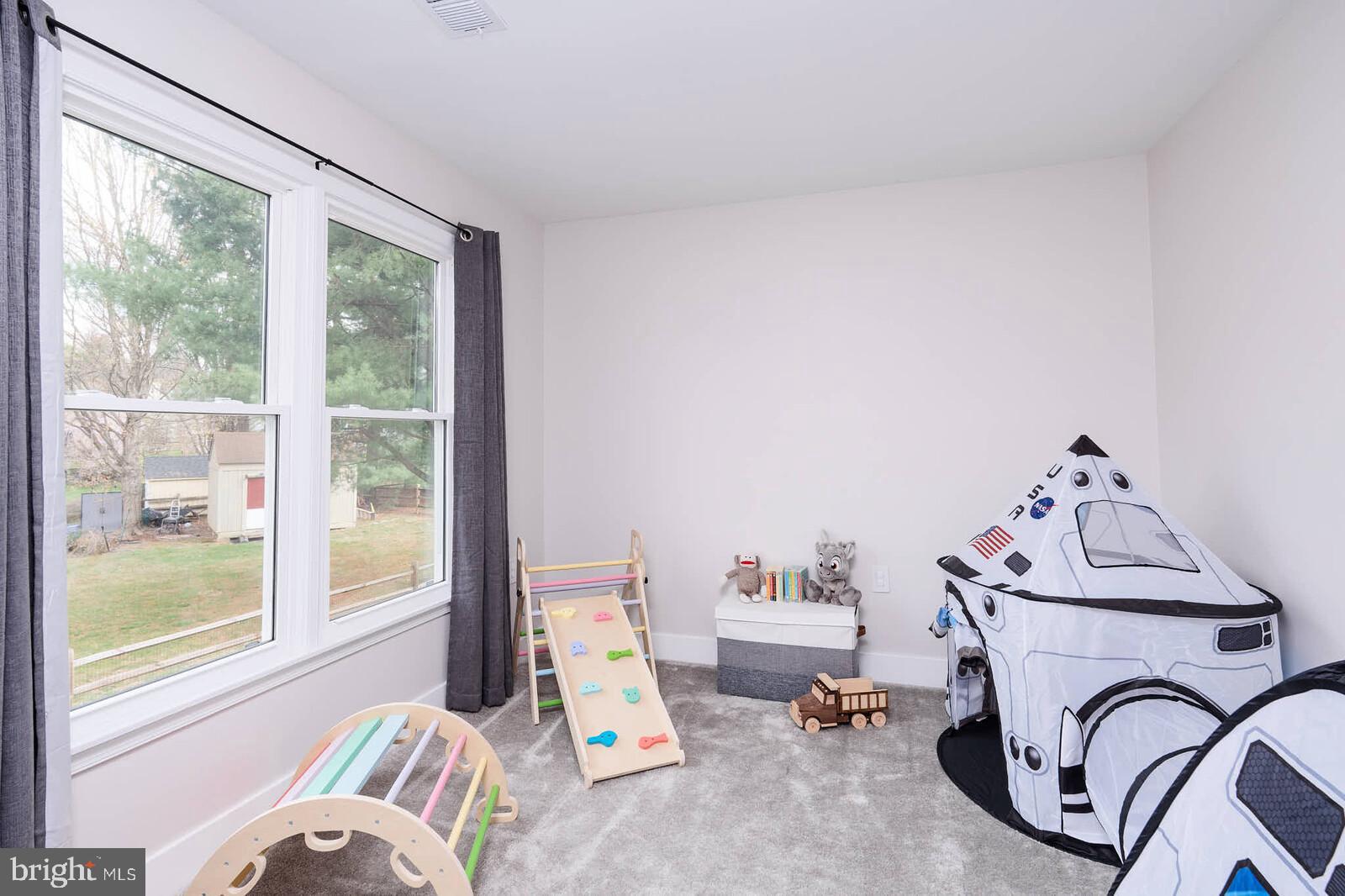 SENECA WHETSTONE - Residential