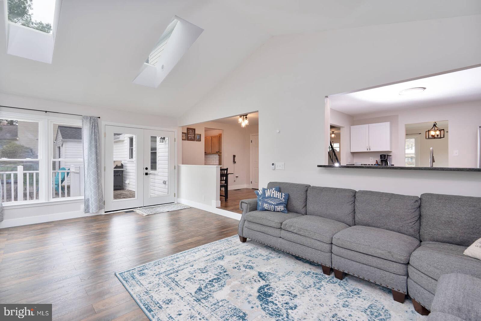 SENECA WHETSTONE - Residential