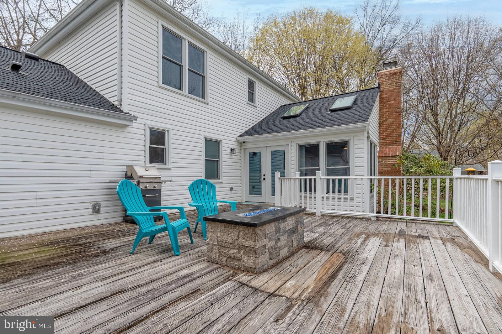 SENECA WHETSTONE - Residential