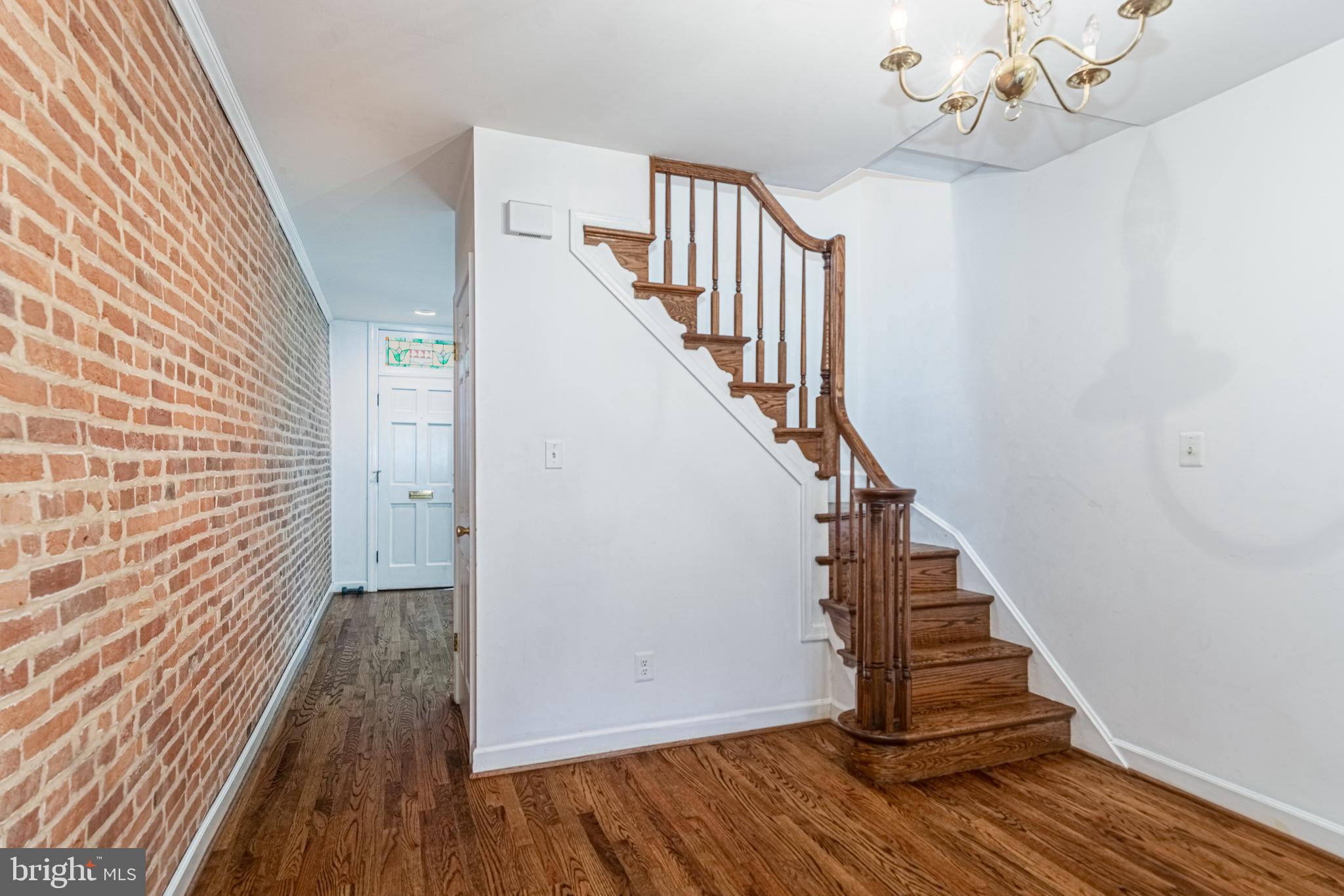 LOCUST POINT - Residential