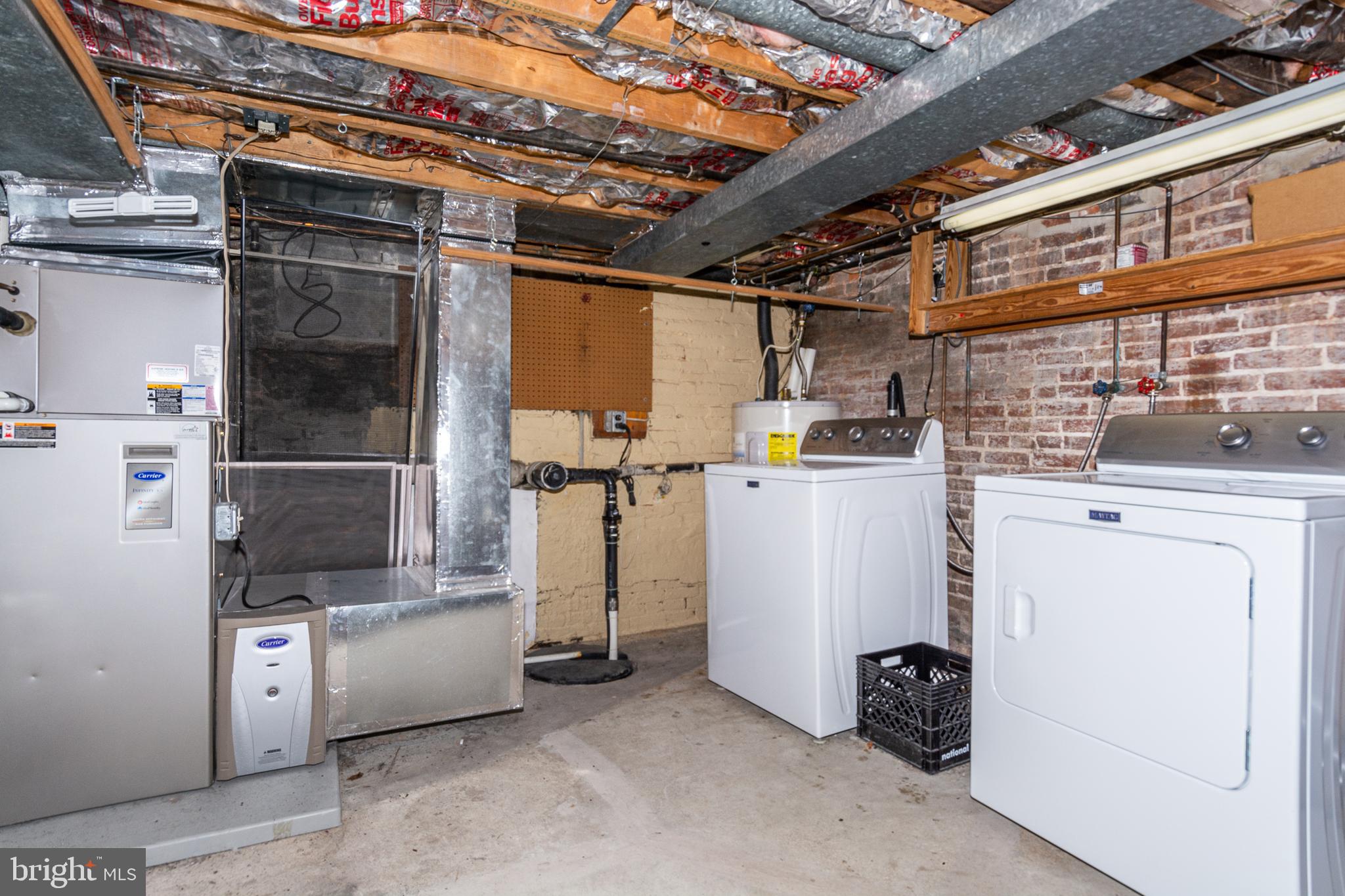 LOCUST POINT - Residential