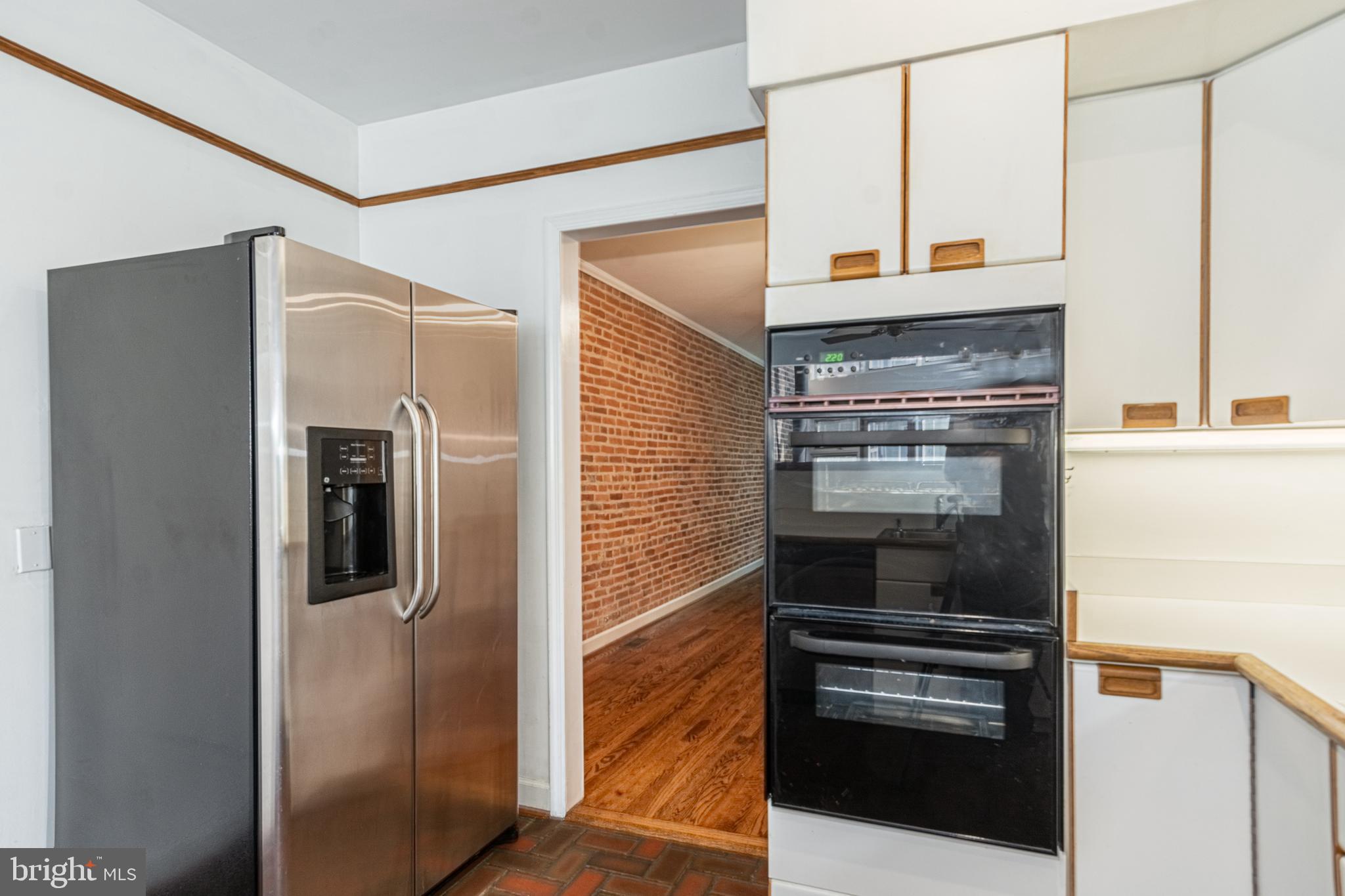 LOCUST POINT - Residential