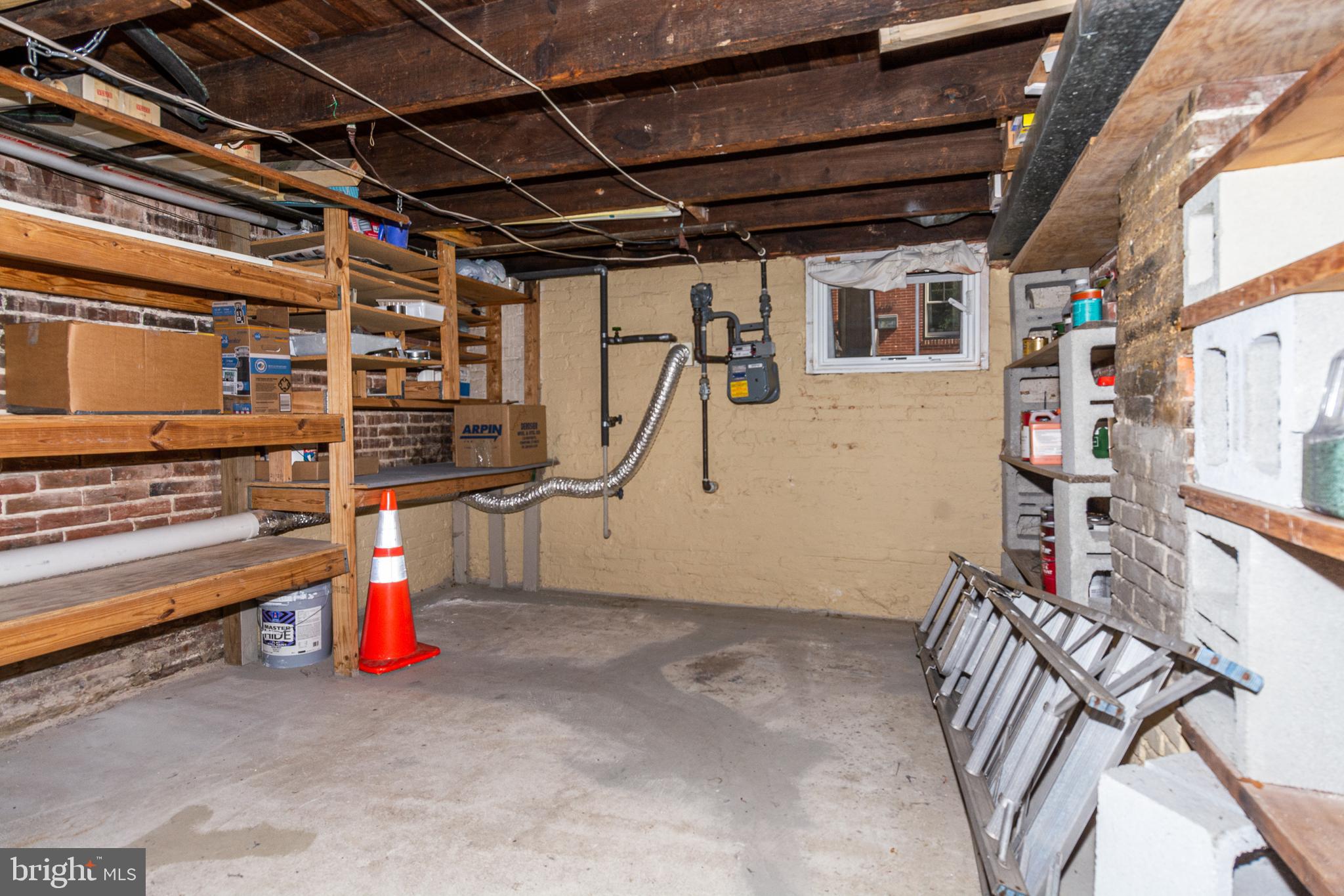 LOCUST POINT - Residential