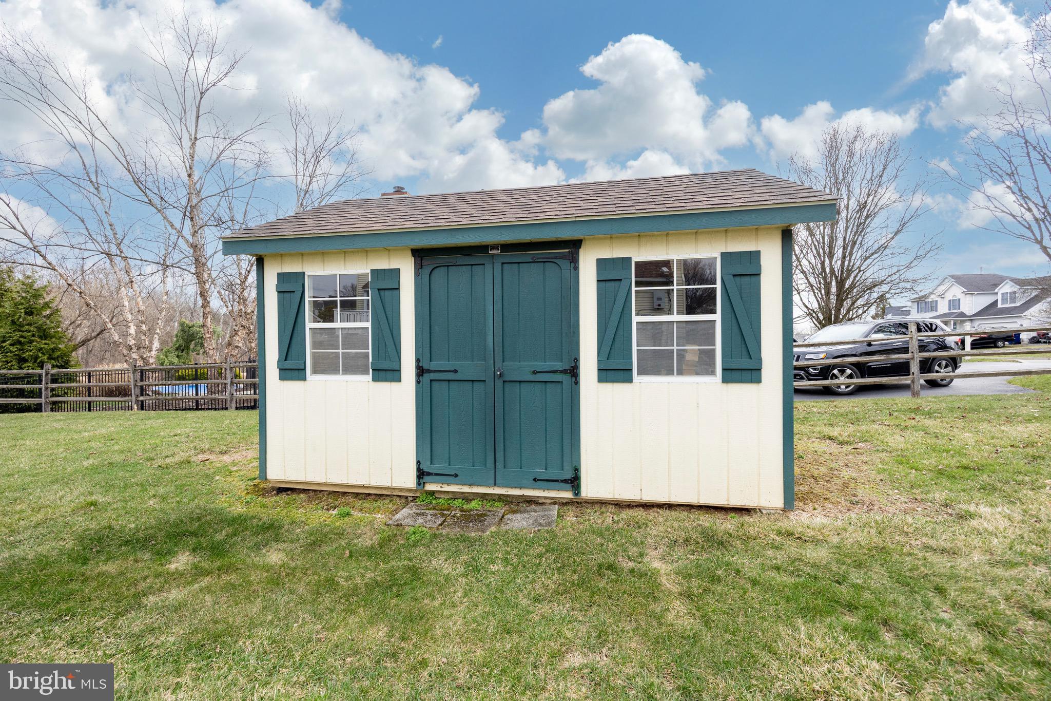 TURNBERRY FARM - Residential