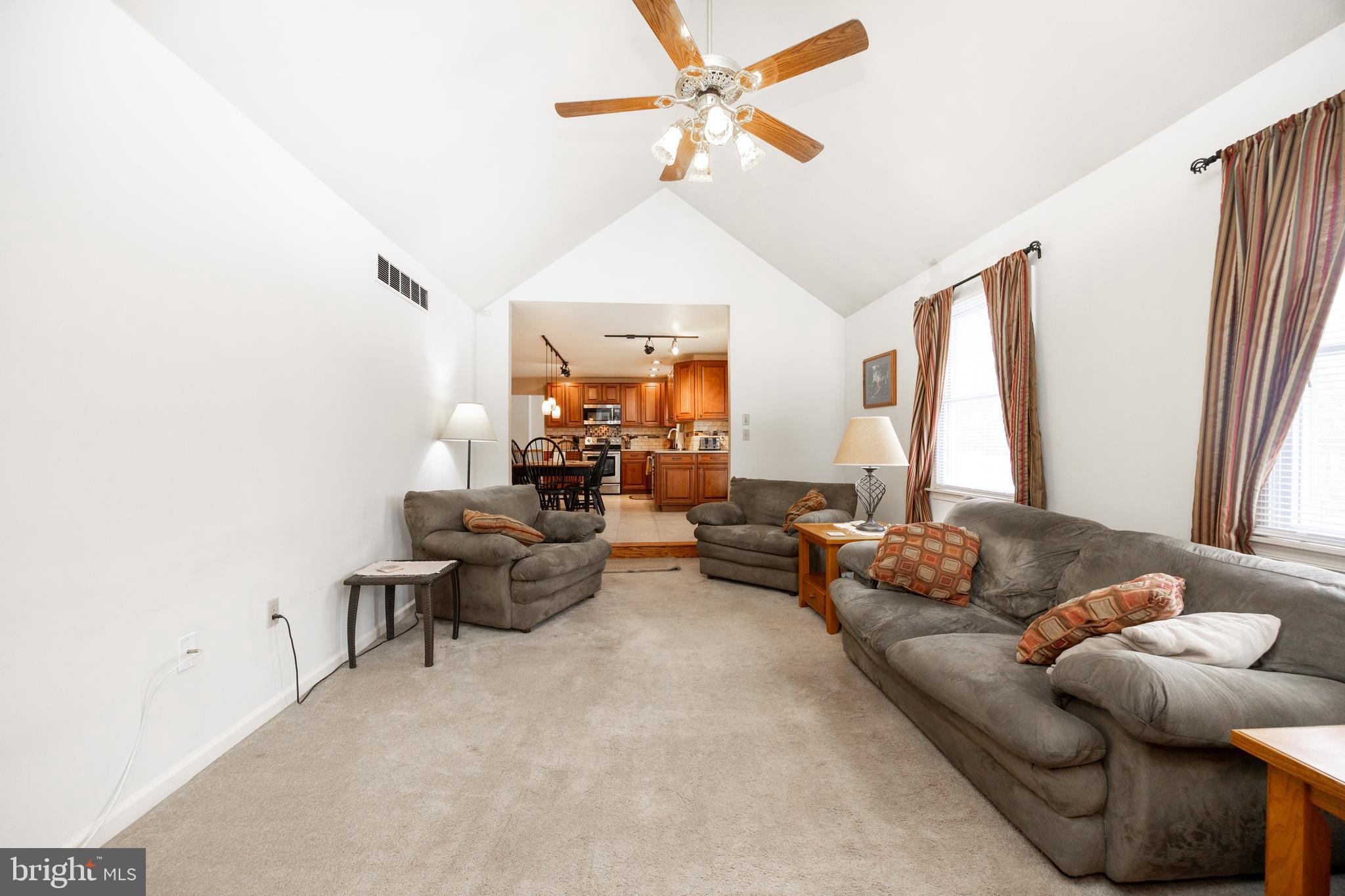 TURNBERRY FARM - Residential