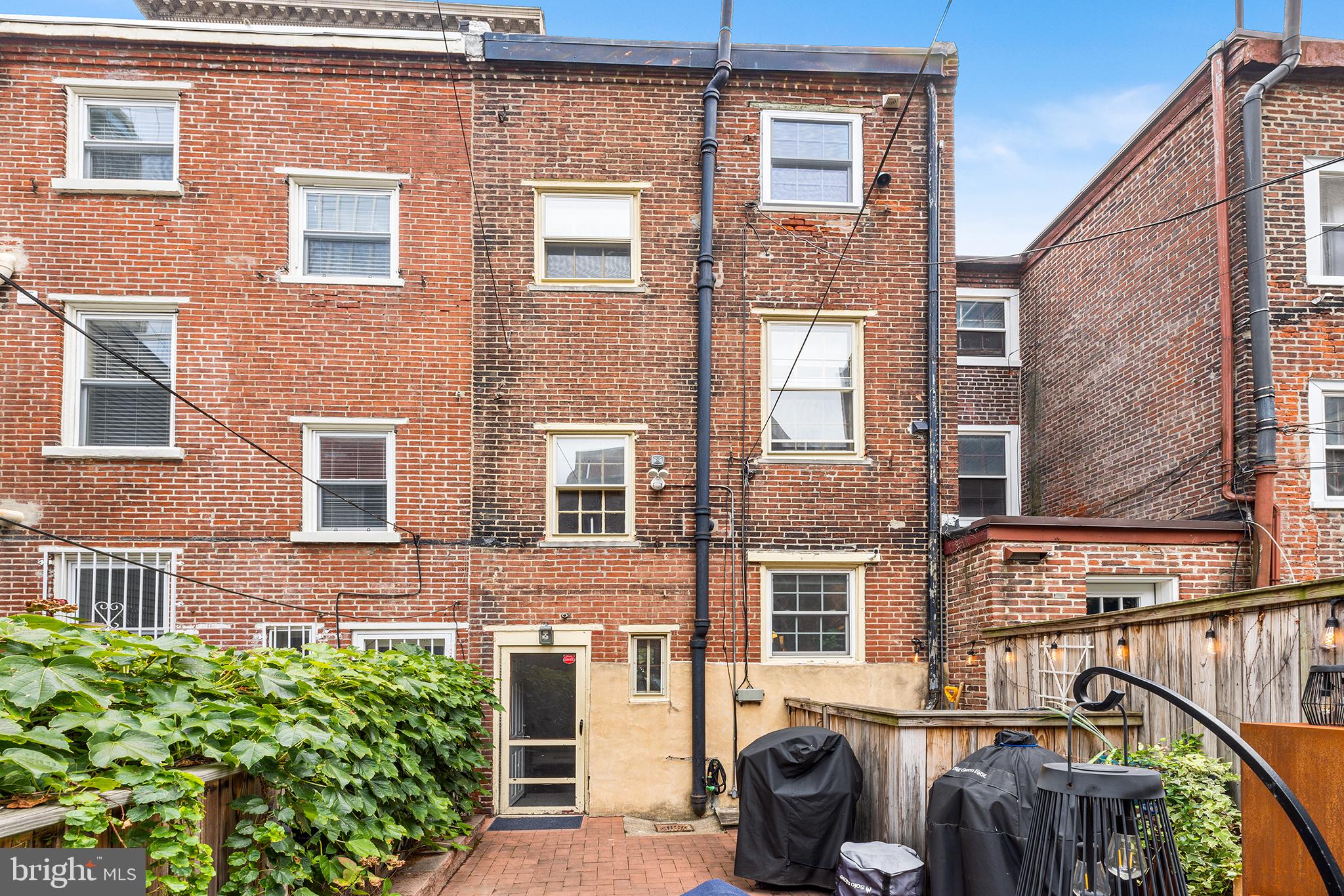 WASHINGTON SQ WEST - Residential