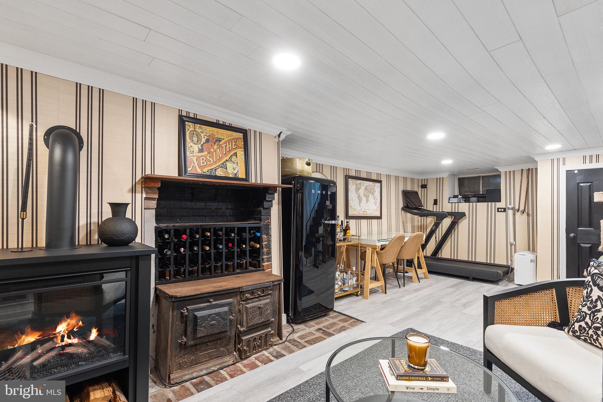 WASHINGTON SQ WEST - Residential