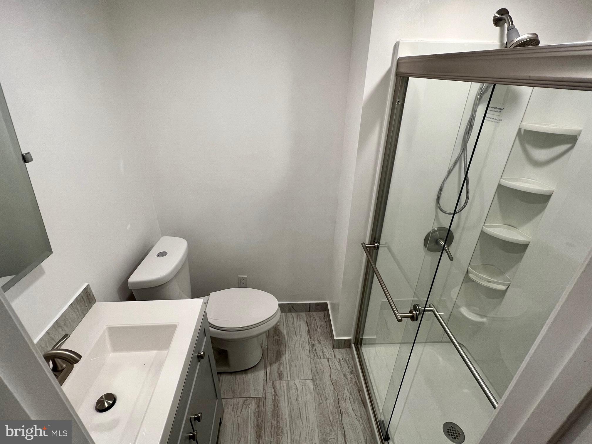 GUNNERS LAKE VILLAGE - Residential Lease