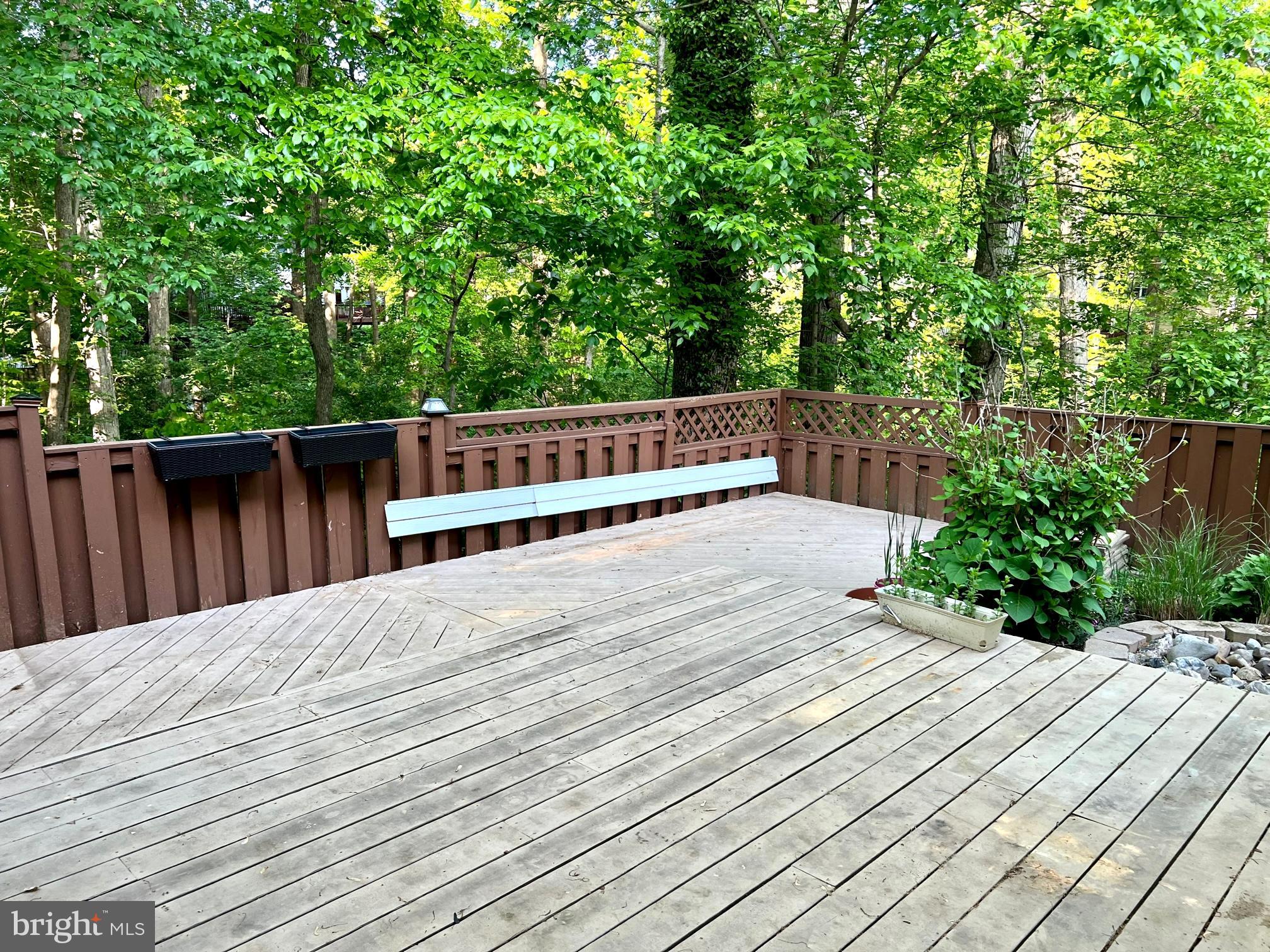 GUNNERS LAKE VILLAGE - Residential Lease