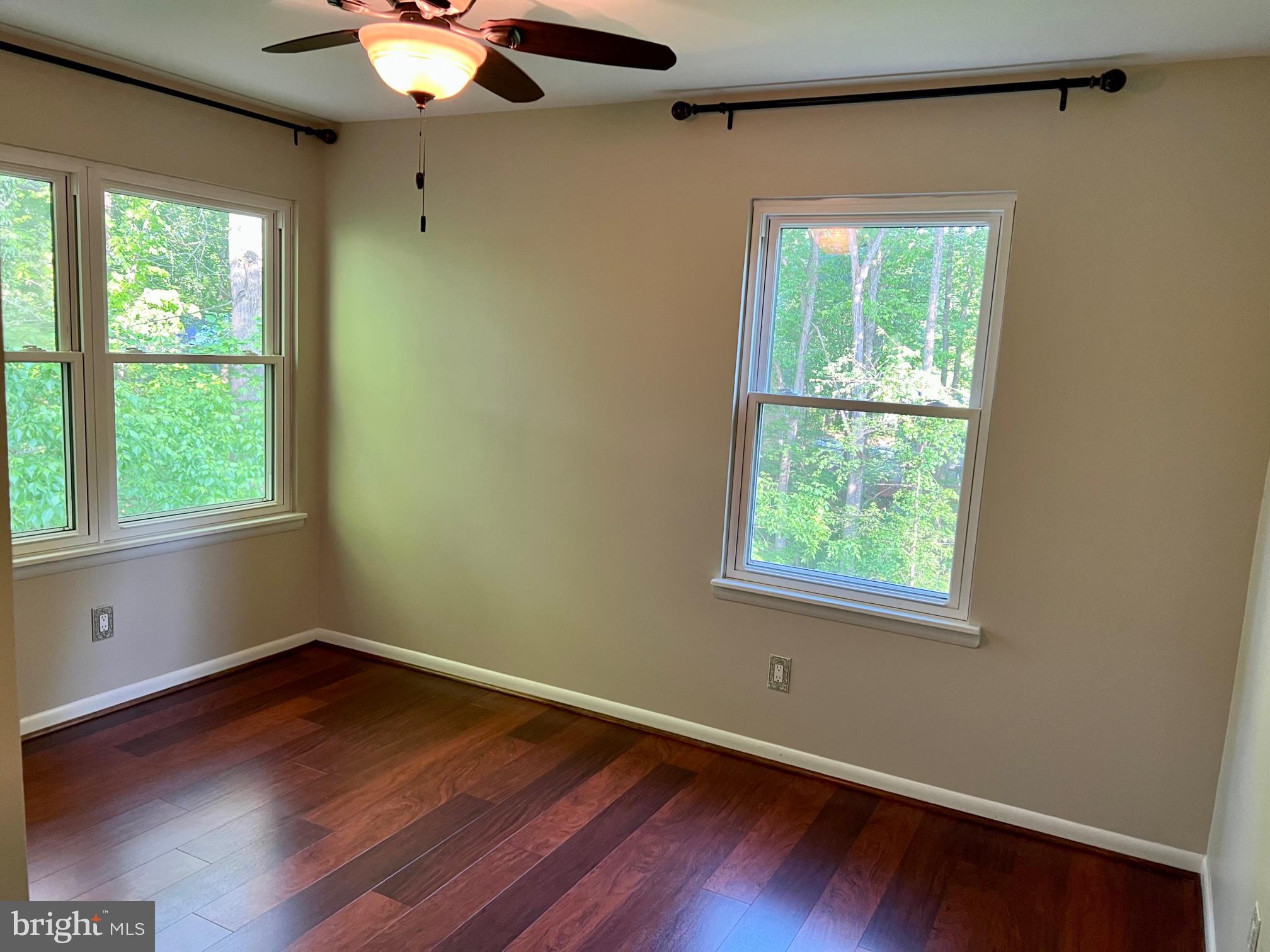 GUNNERS LAKE VILLAGE - Residential Lease