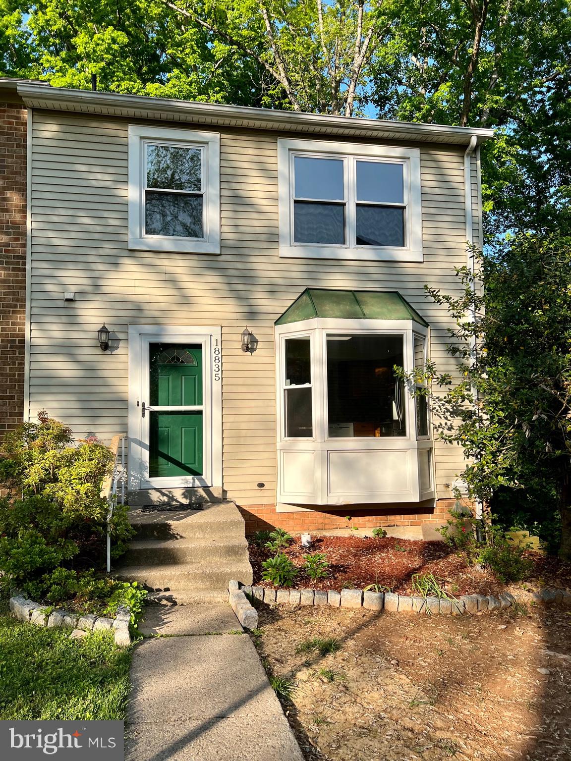 GUNNERS LAKE VILLAGE - Residential Lease