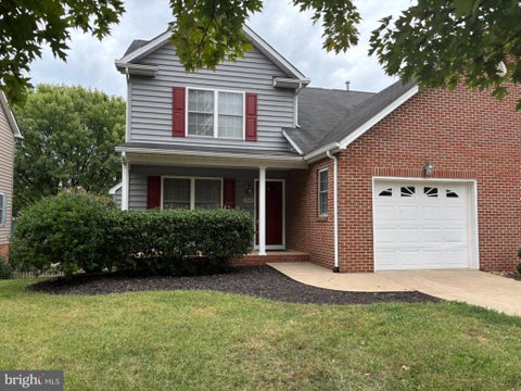Townhouse For Rent - 2040 Stoneleigh Drive<br/> Winchester City County, WINCHESTER, VA 22601