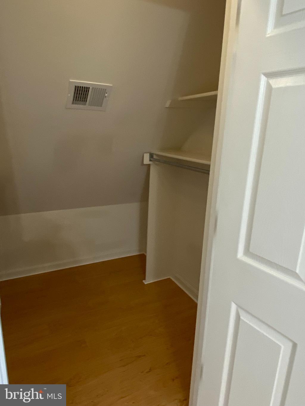 MOUNT PLEASANT - Residential Lease