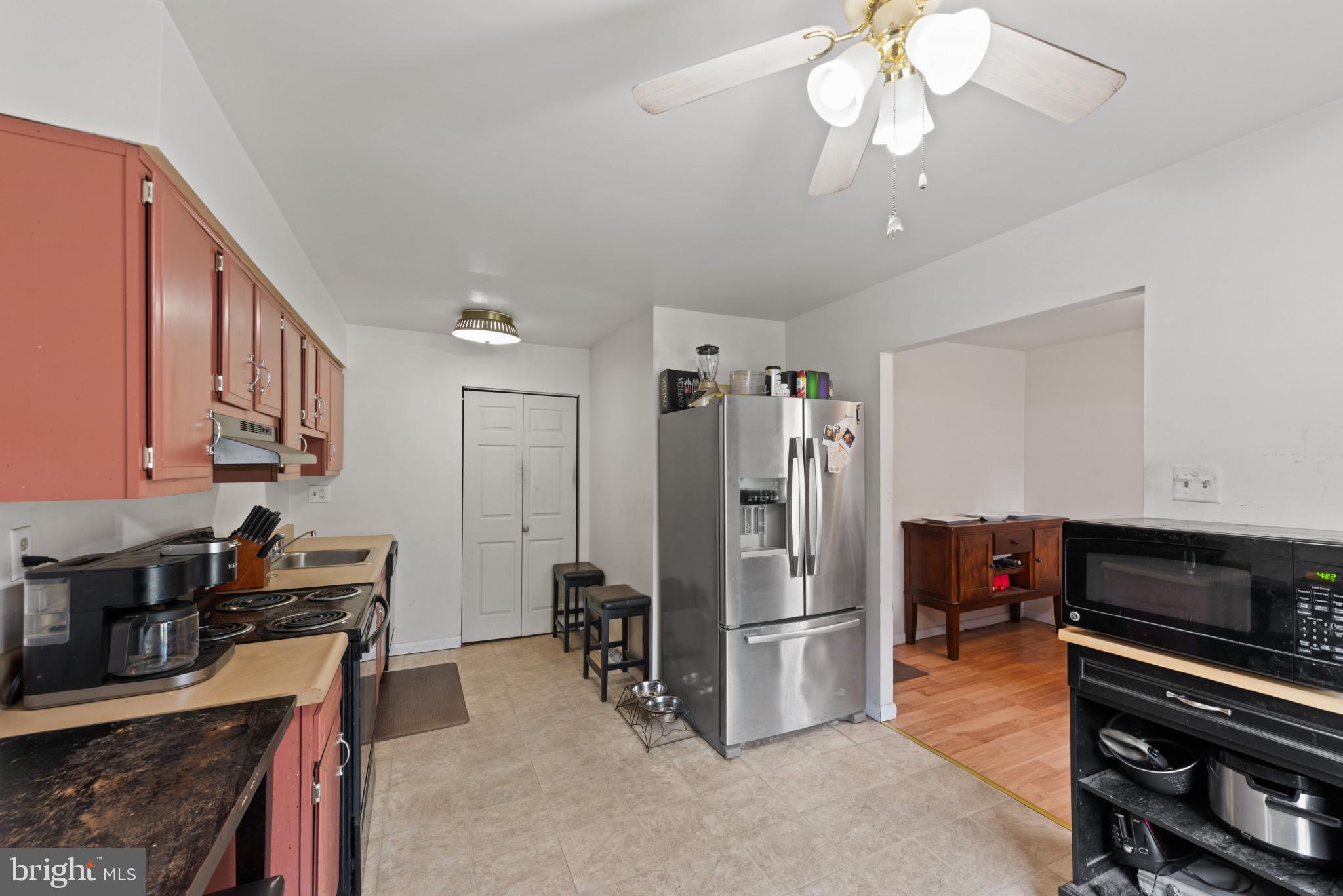 MANOR VIEW - Residential