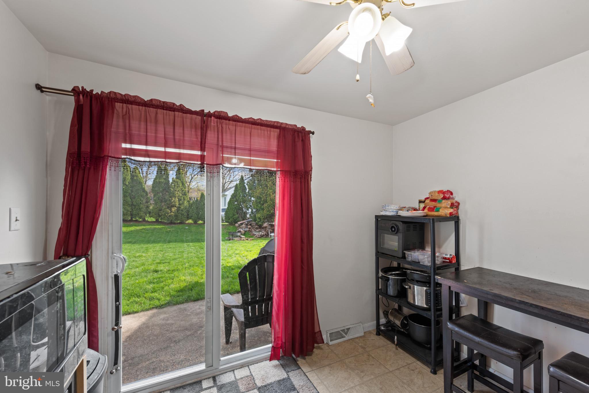 MANOR VIEW - Residential