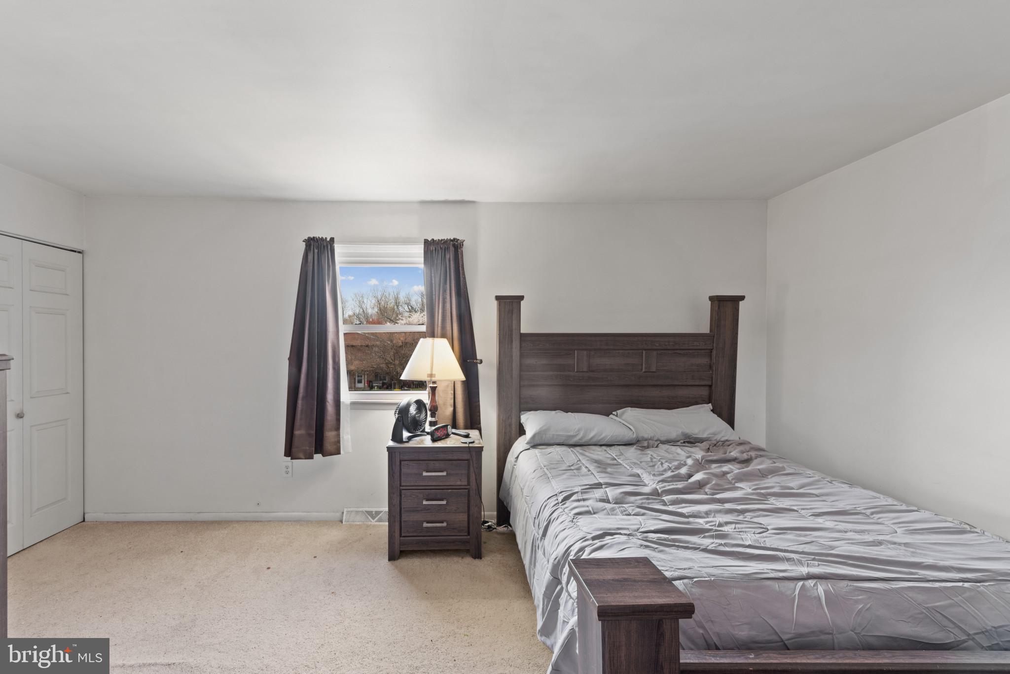 MANOR VIEW - Residential