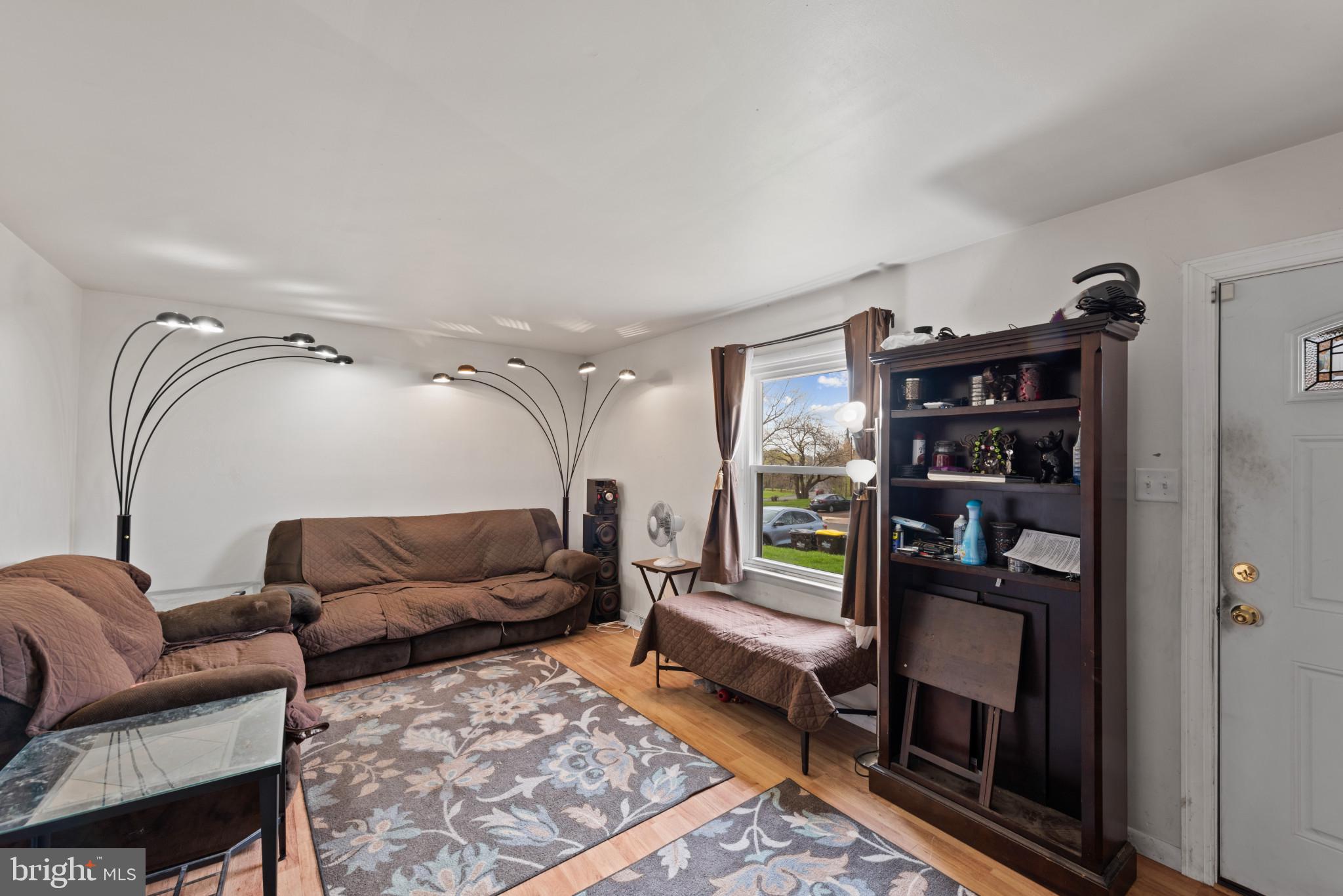 MANOR VIEW - Residential