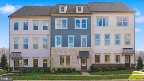 Photo of 17379 Walnut Grove Way, DUMFRIES, VA 22026 (MLS # VAPW2132888)
