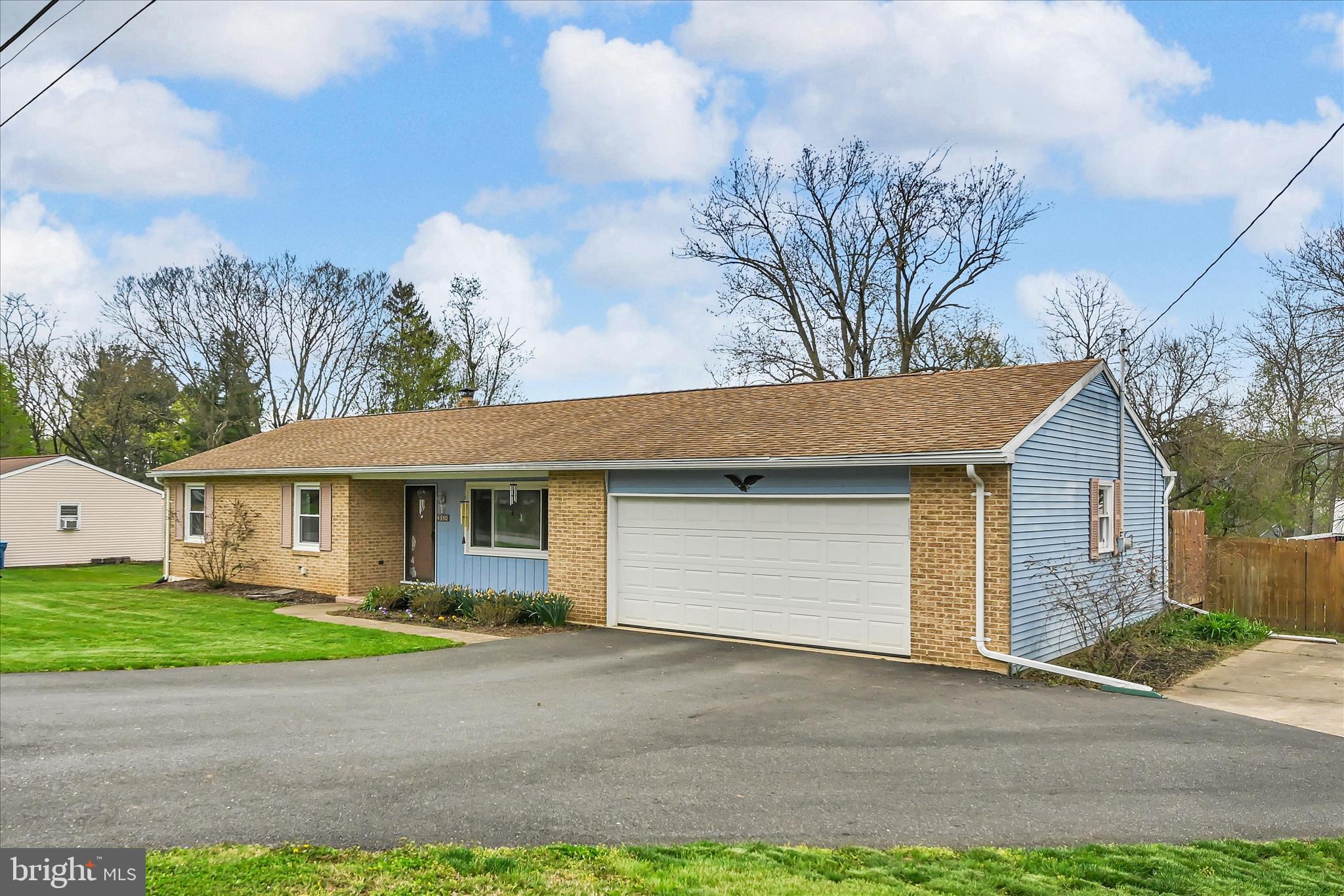 4330 PINEWOOD LANE
