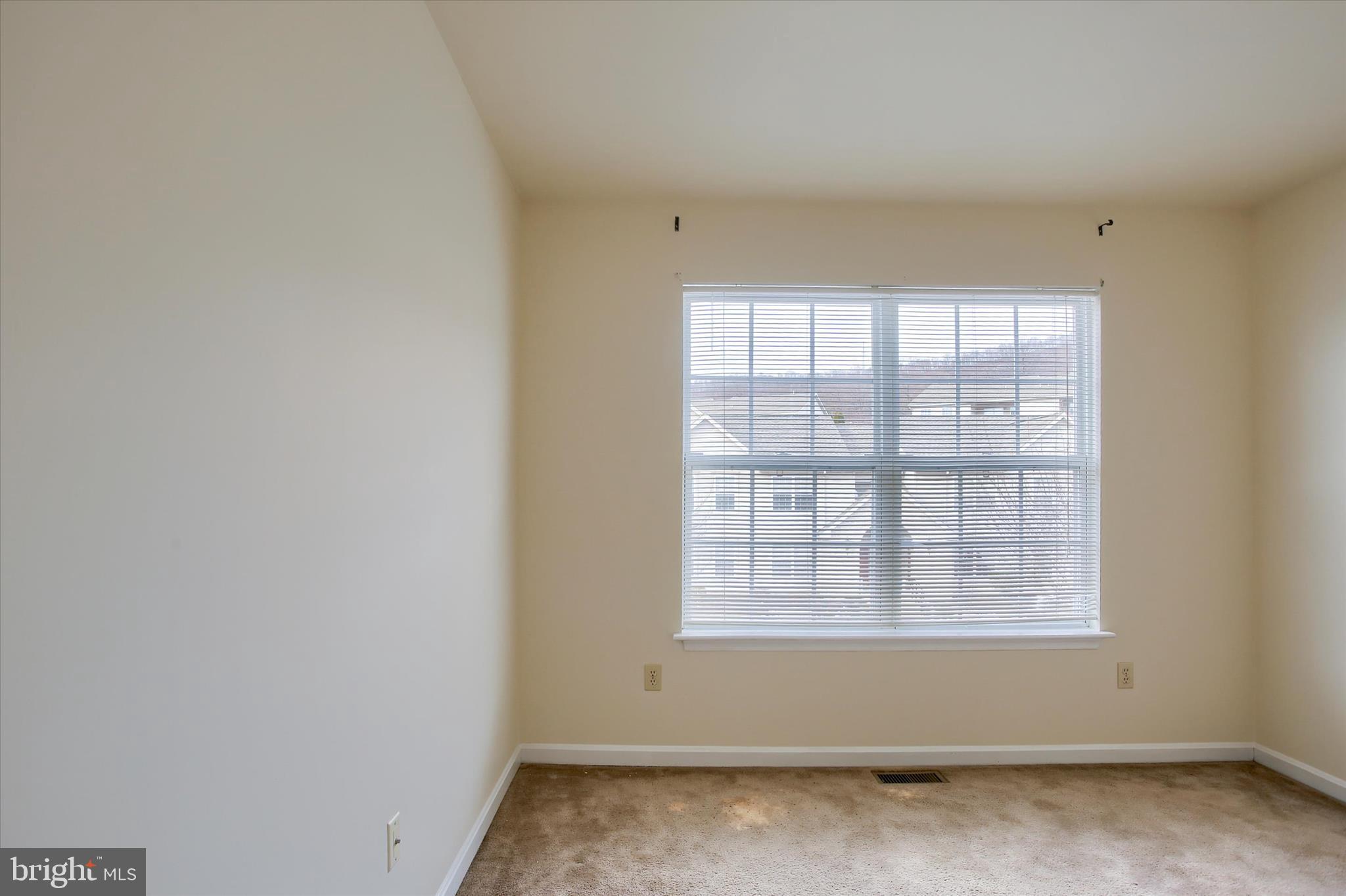 NORTHWOODS CROSSING - Residential