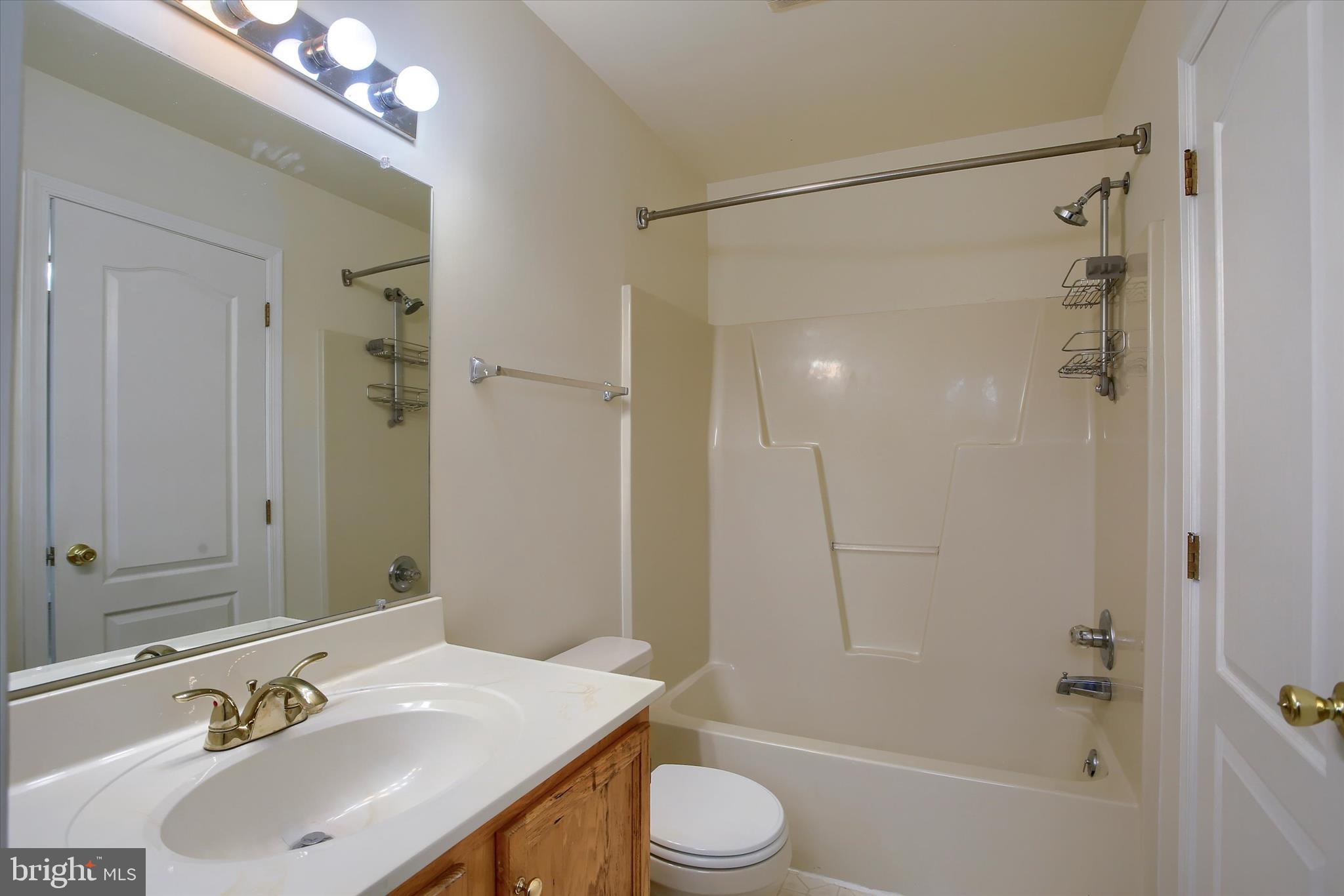 NORTHWOODS CROSSING - Residential