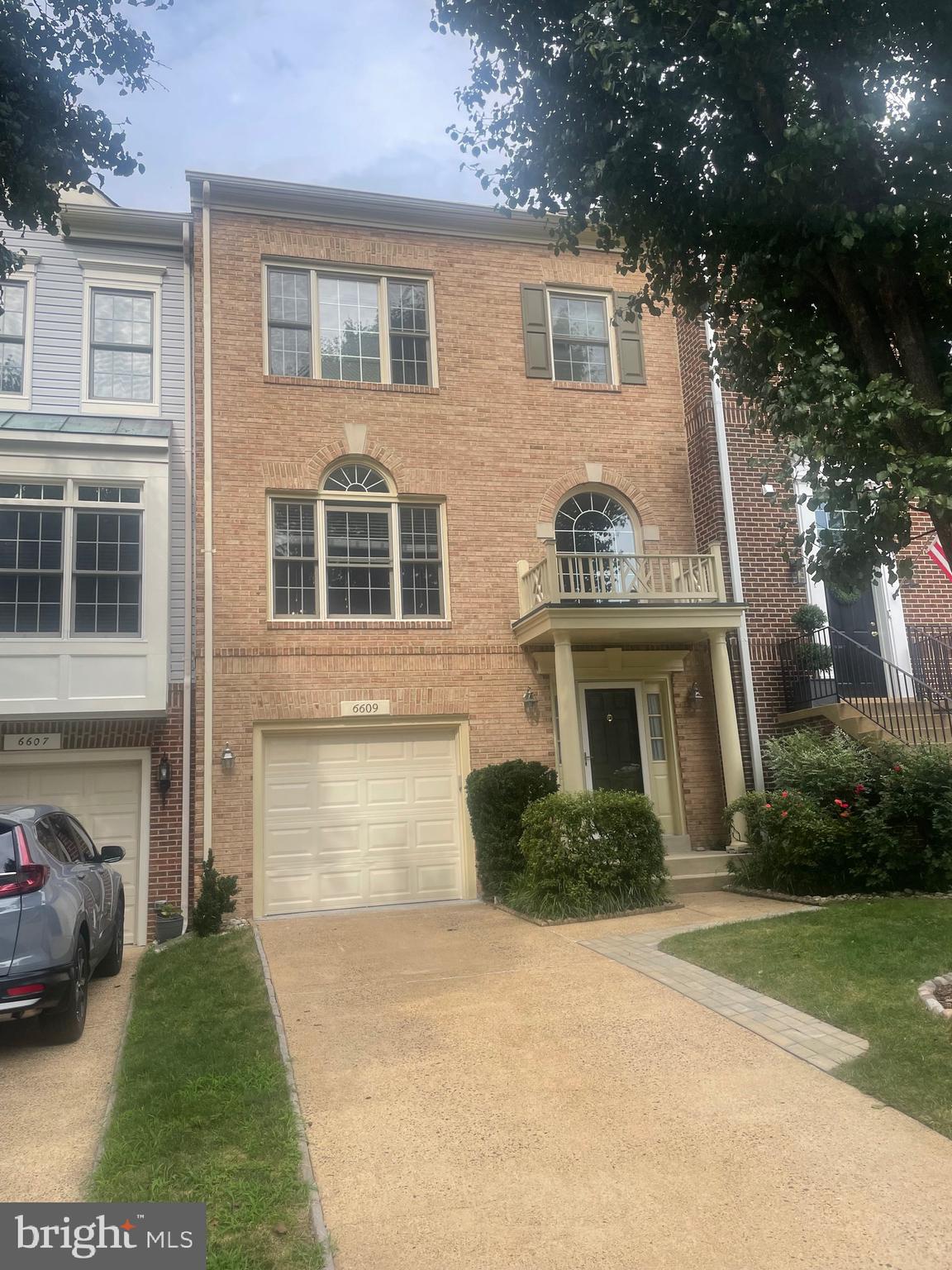 6609 DUNWICH WAY