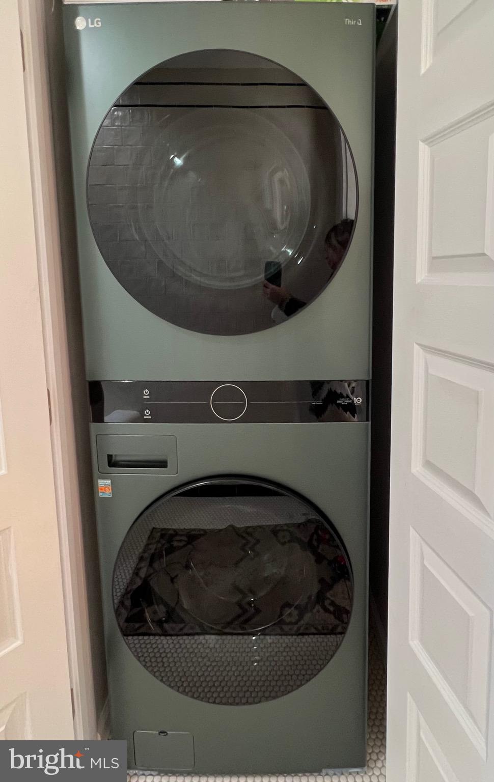 THE POINT - Residential