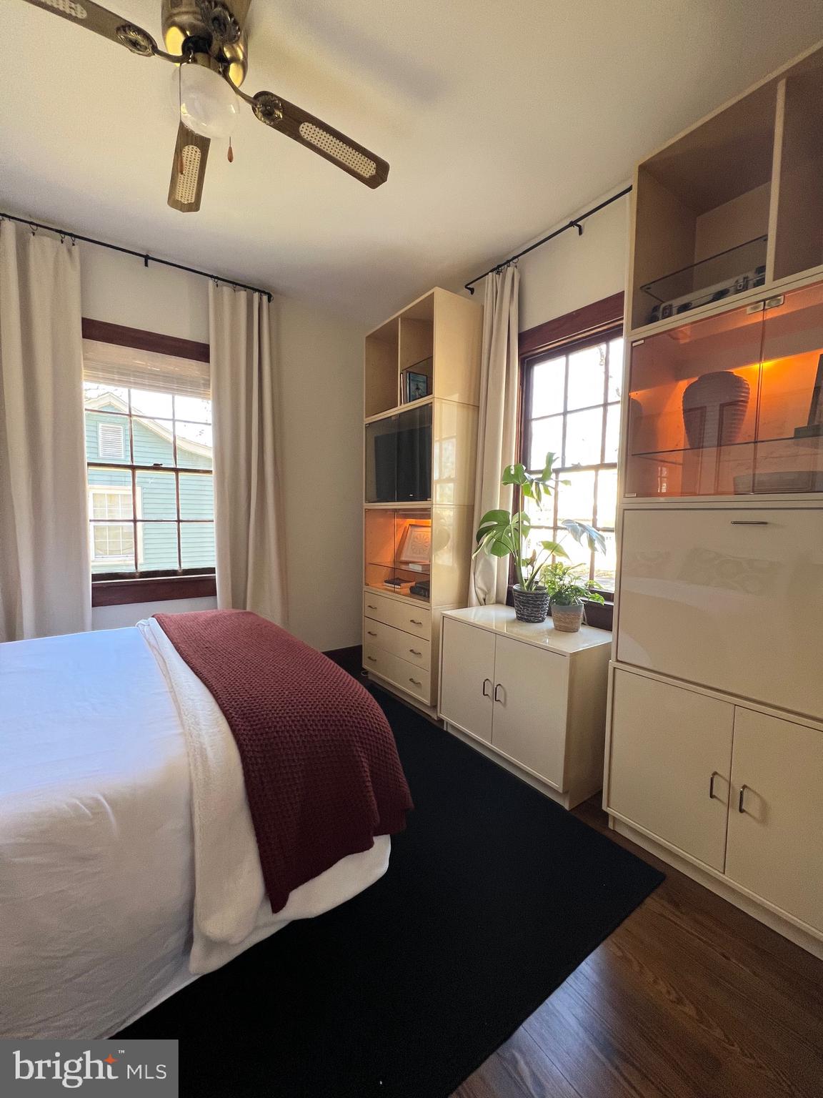 THE POINT - Residential