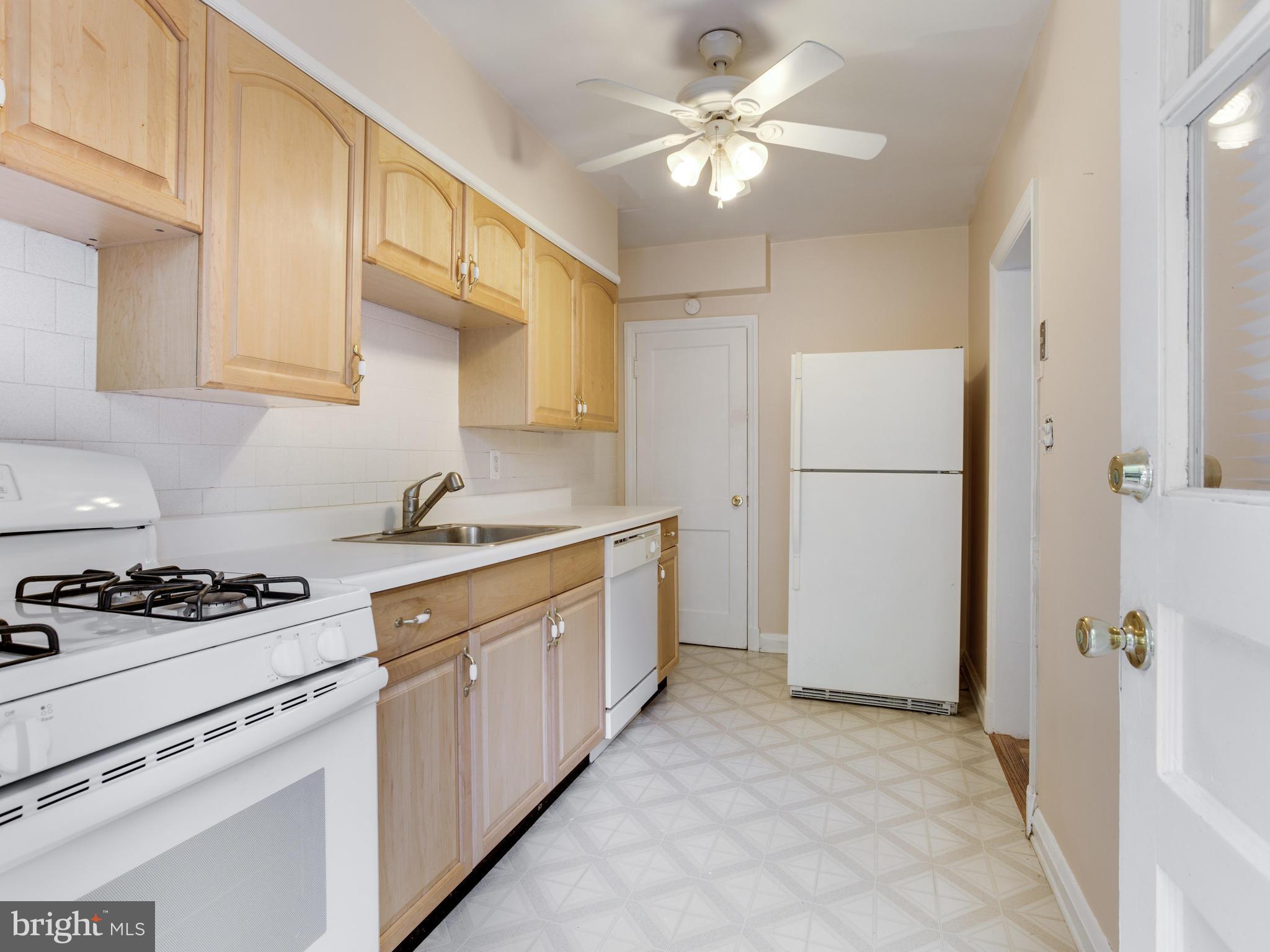 IDLEWOOD - Residential Lease