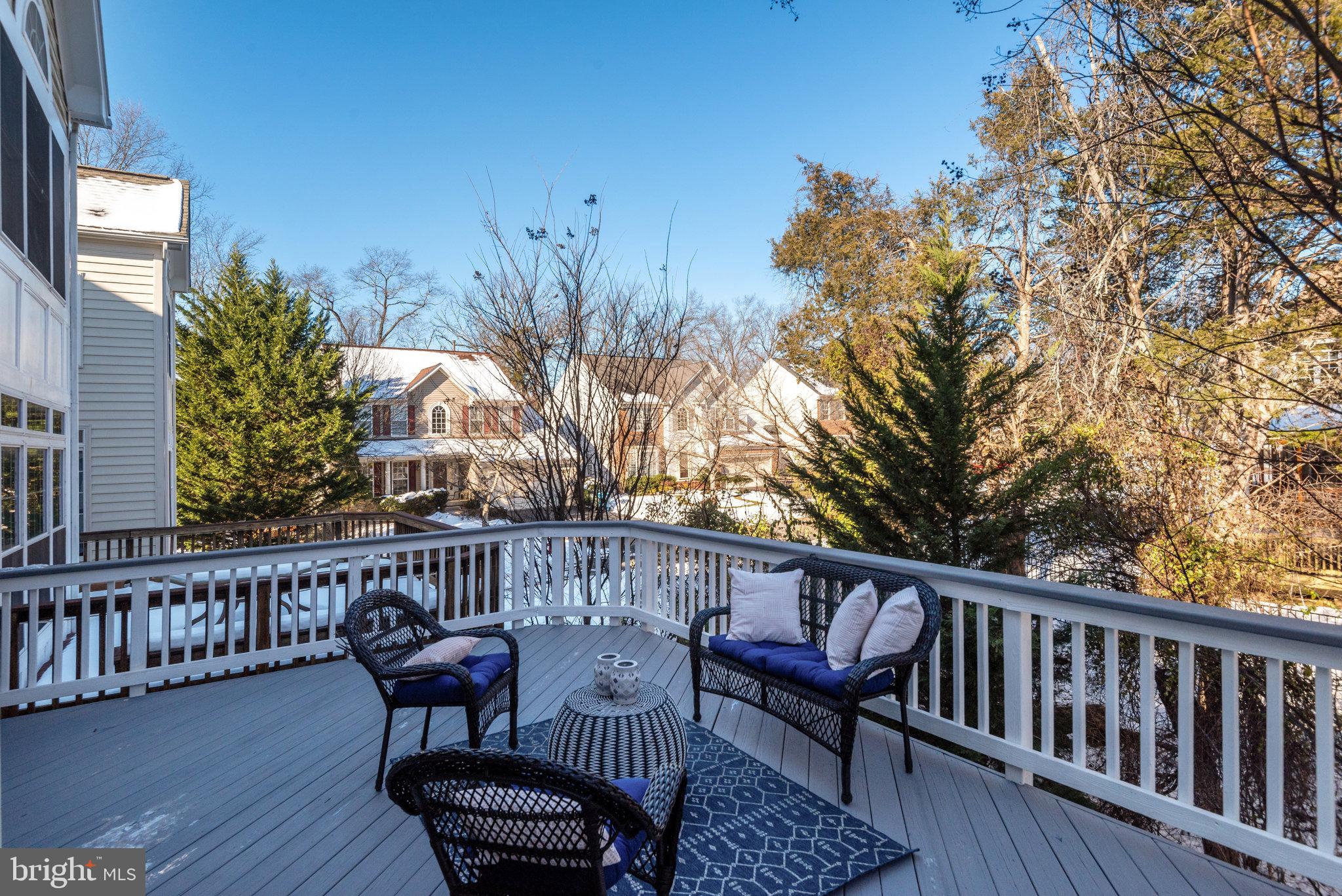 SOUTH RIDING - Residential