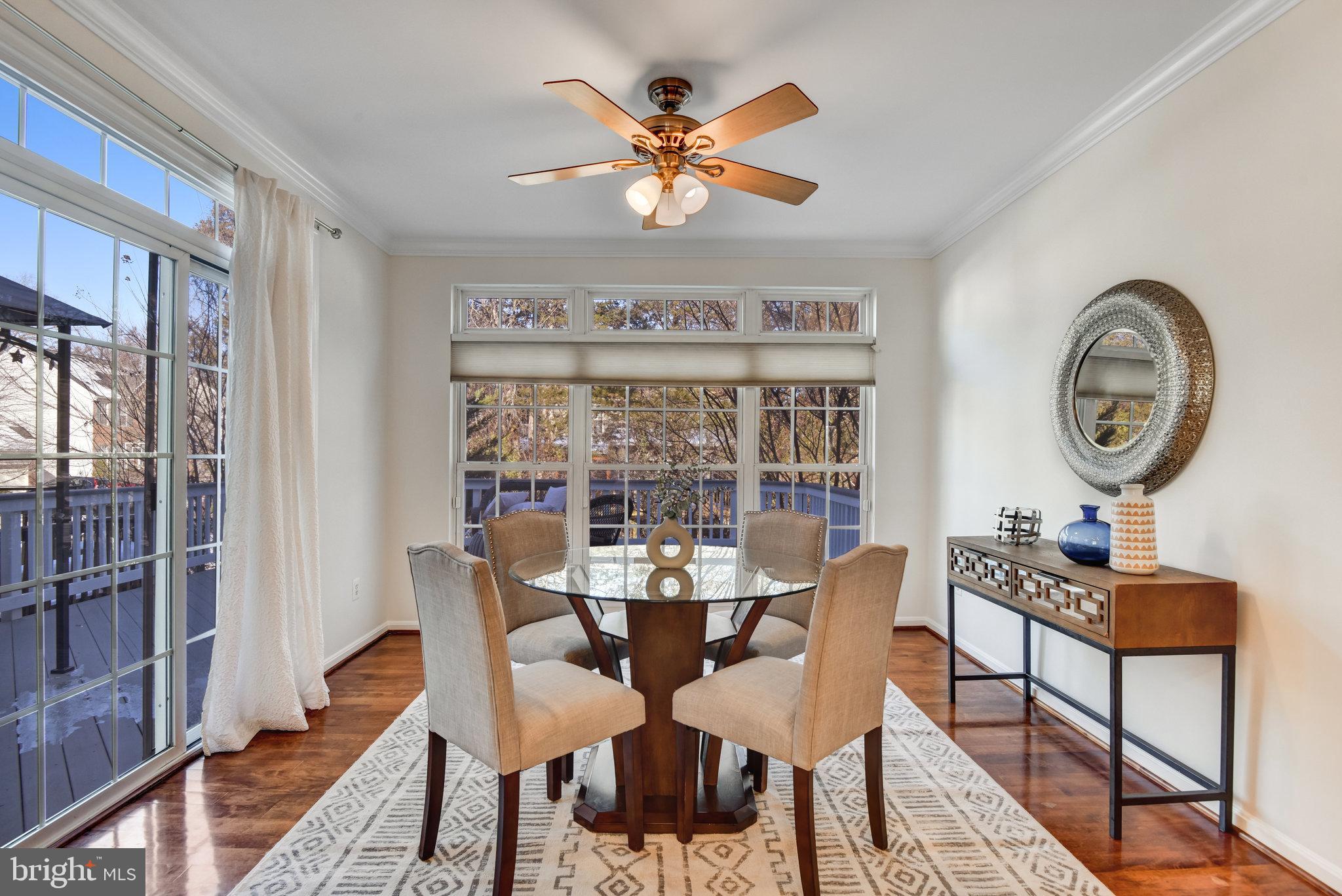 SOUTH RIDING - Residential