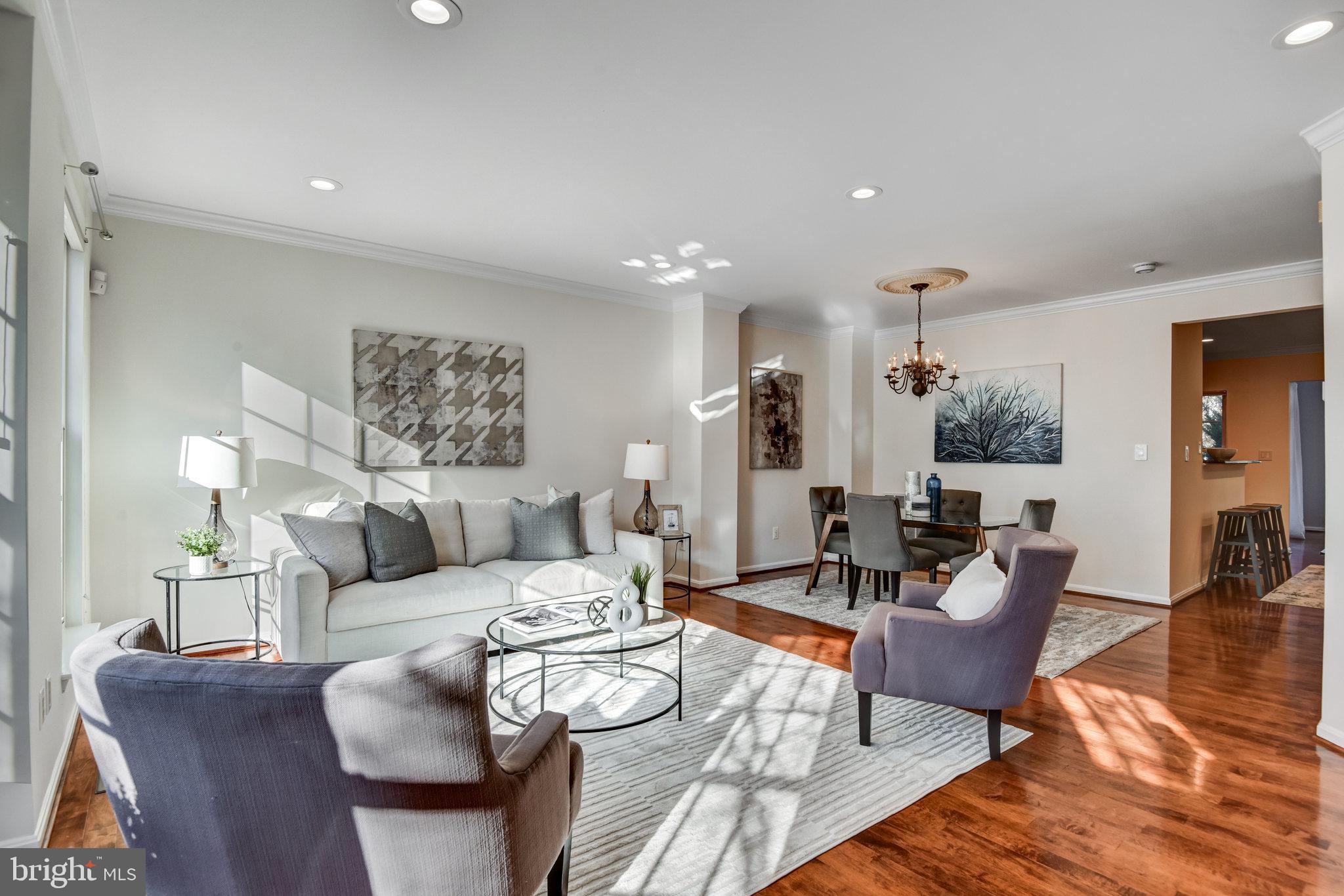 SOUTH RIDING - Residential