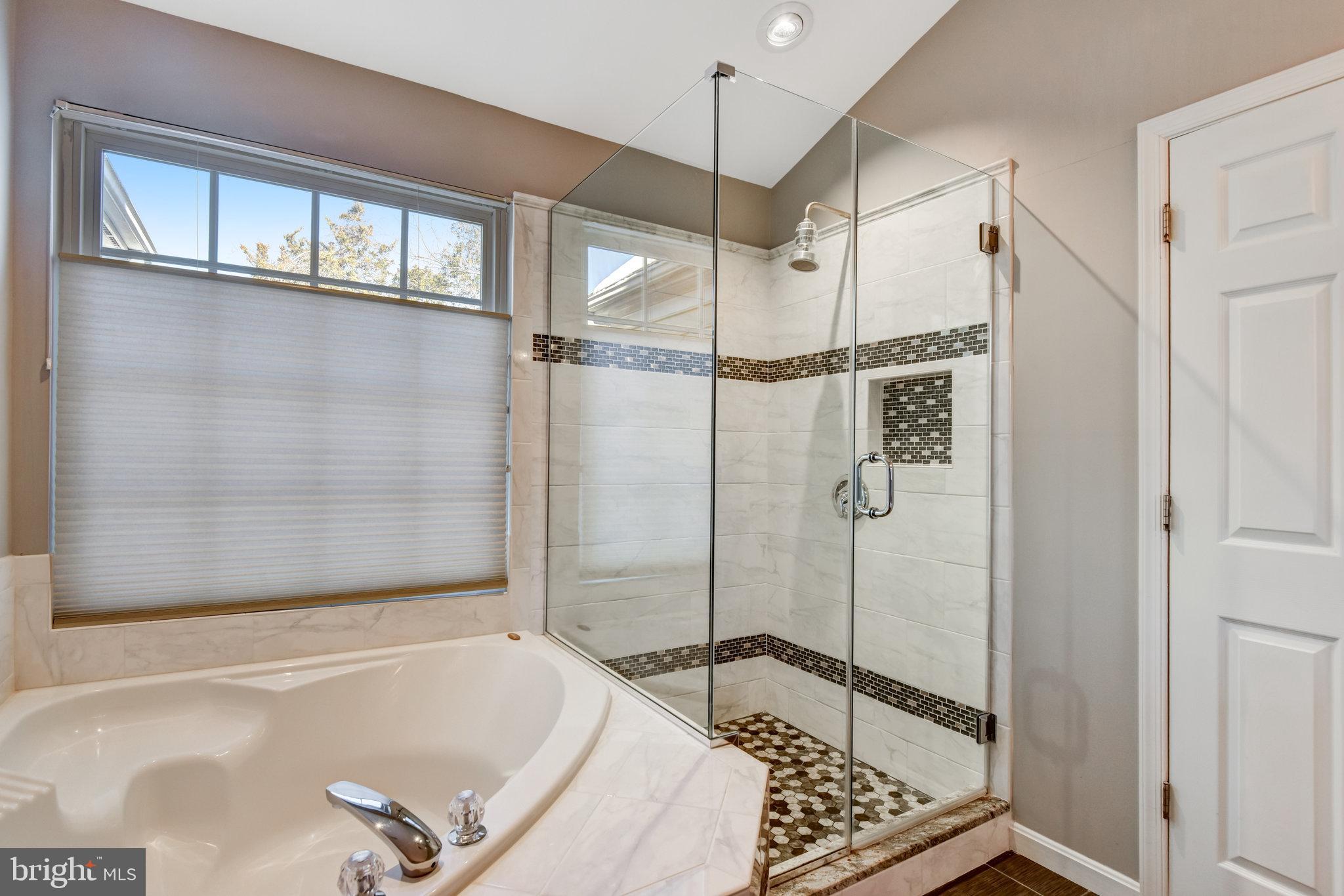 SOUTH RIDING - Residential