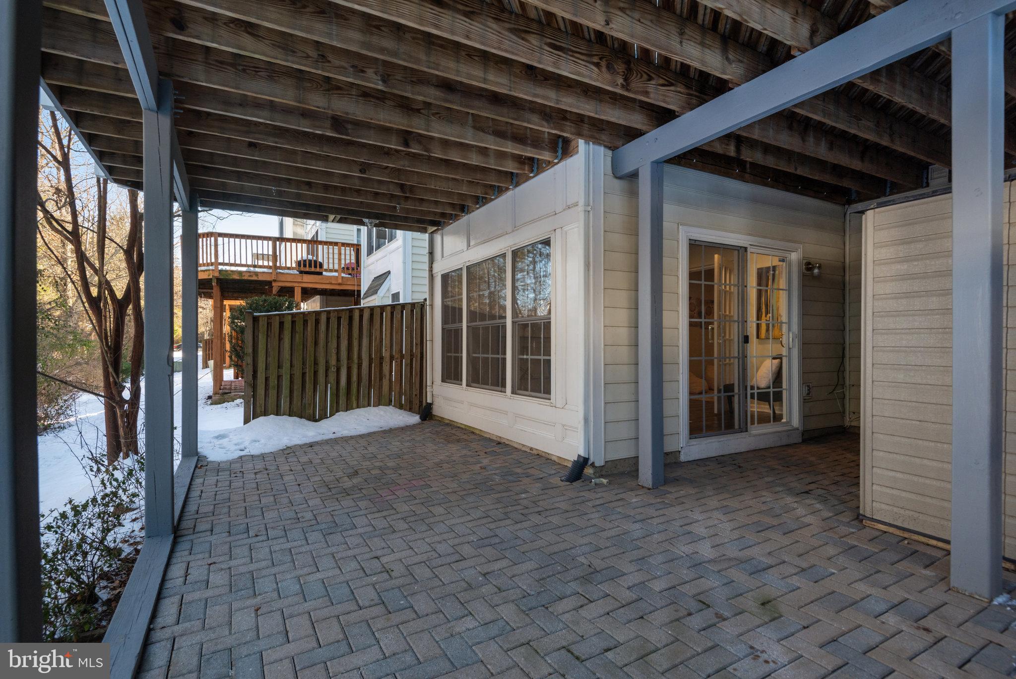 SOUTH RIDING - Residential