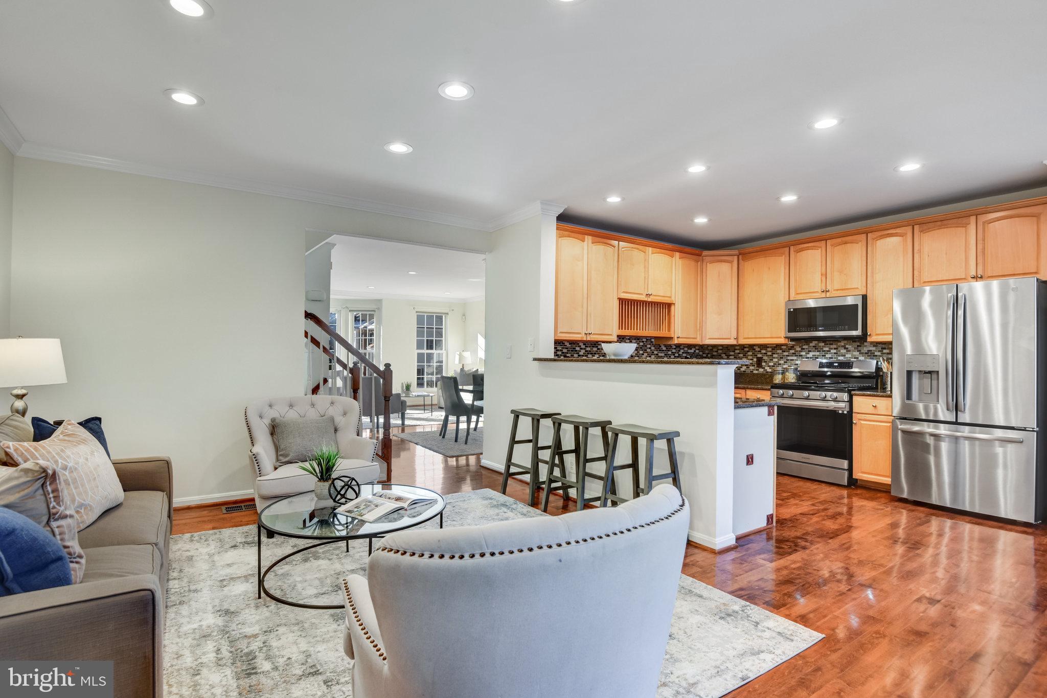 SOUTH RIDING - Residential