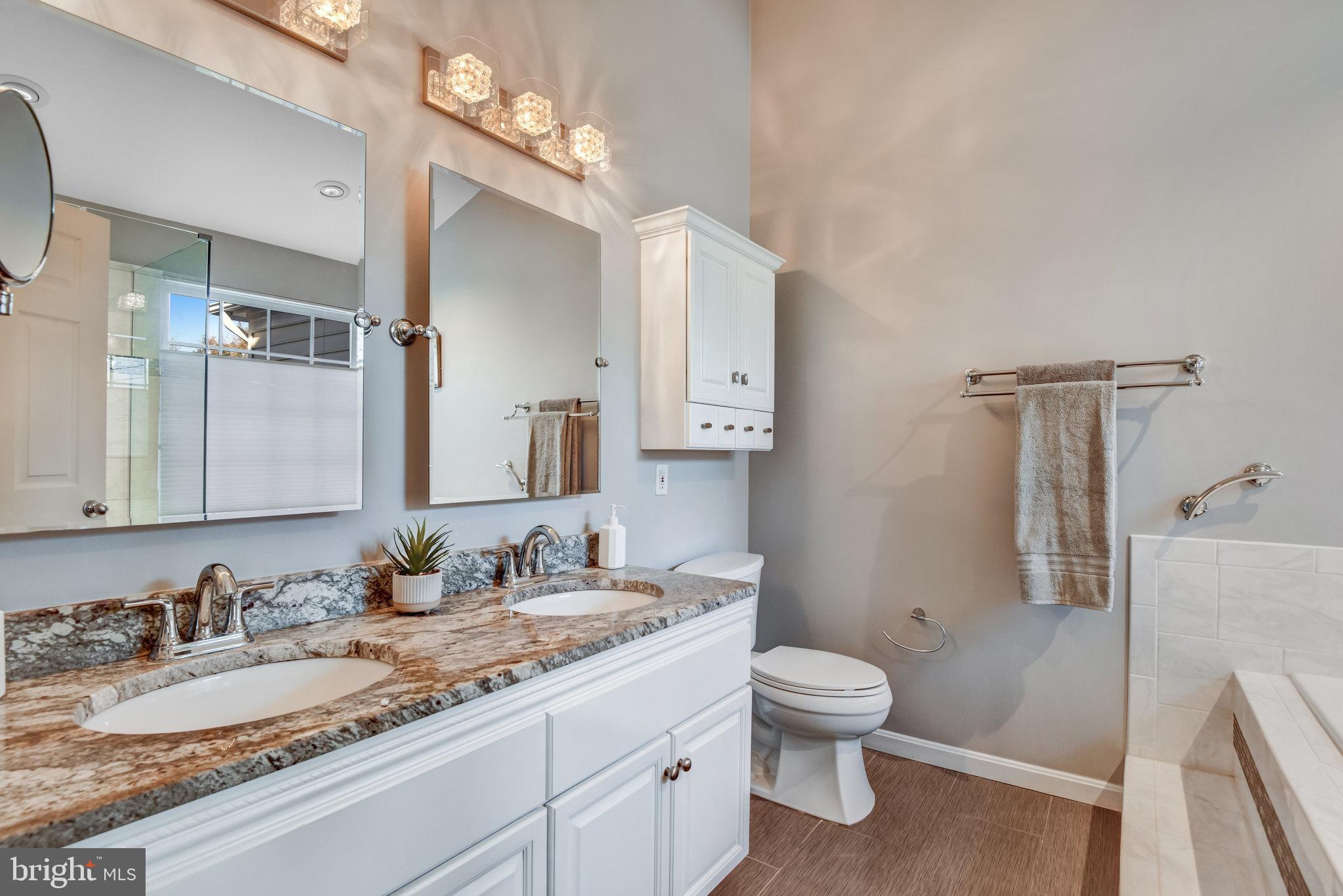 SOUTH RIDING - Residential