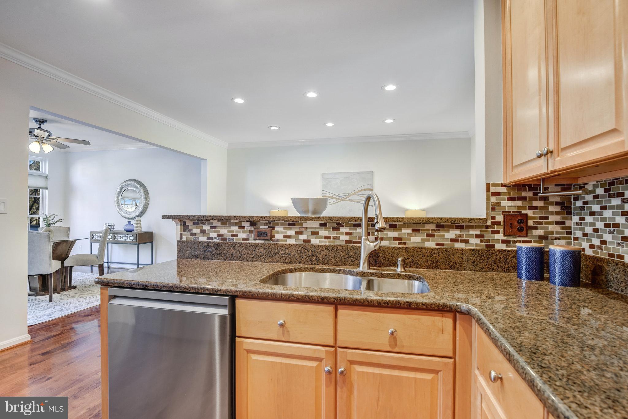 SOUTH RIDING - Residential