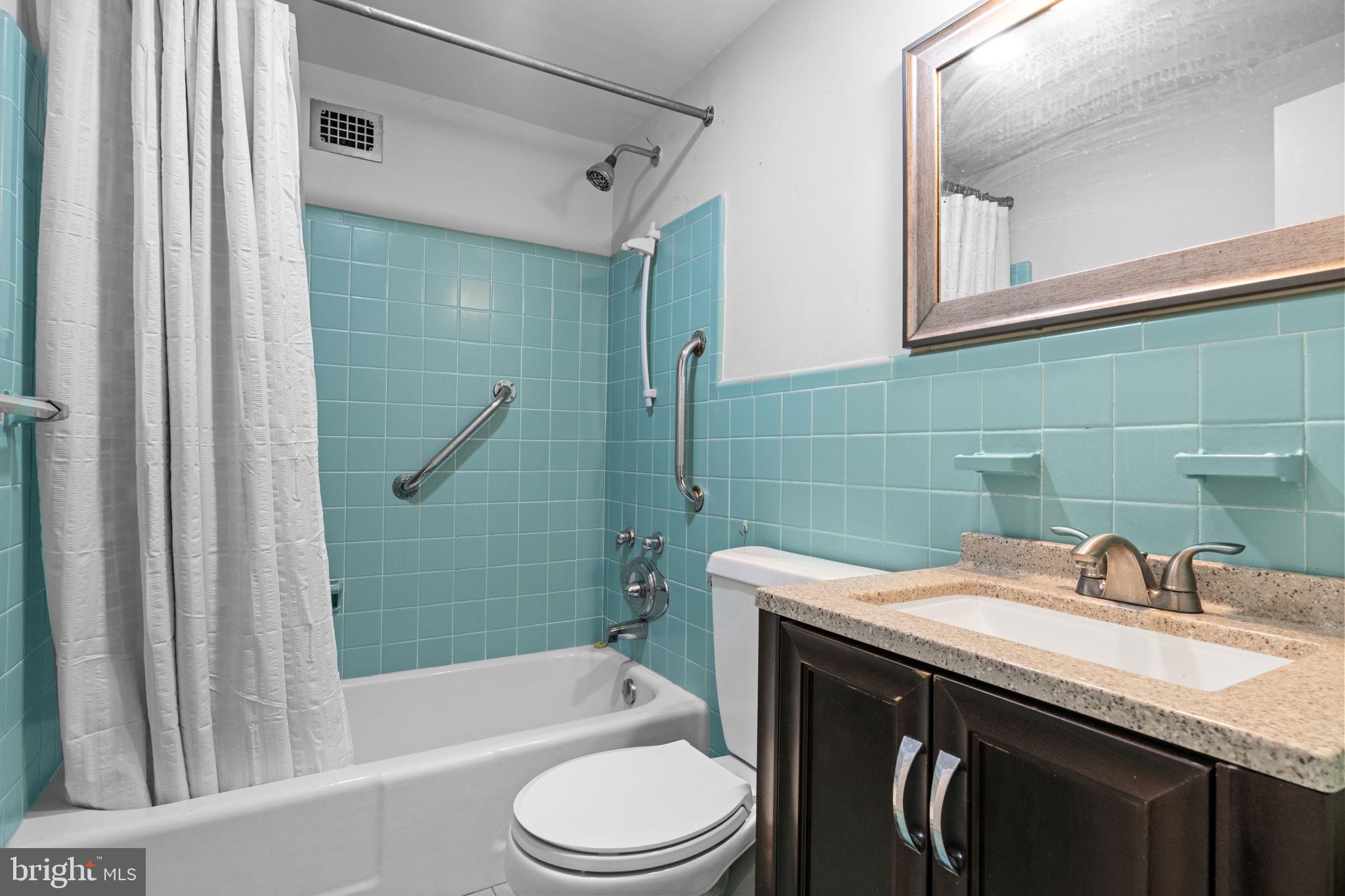 ELKINS PARK HOUSE - Residential