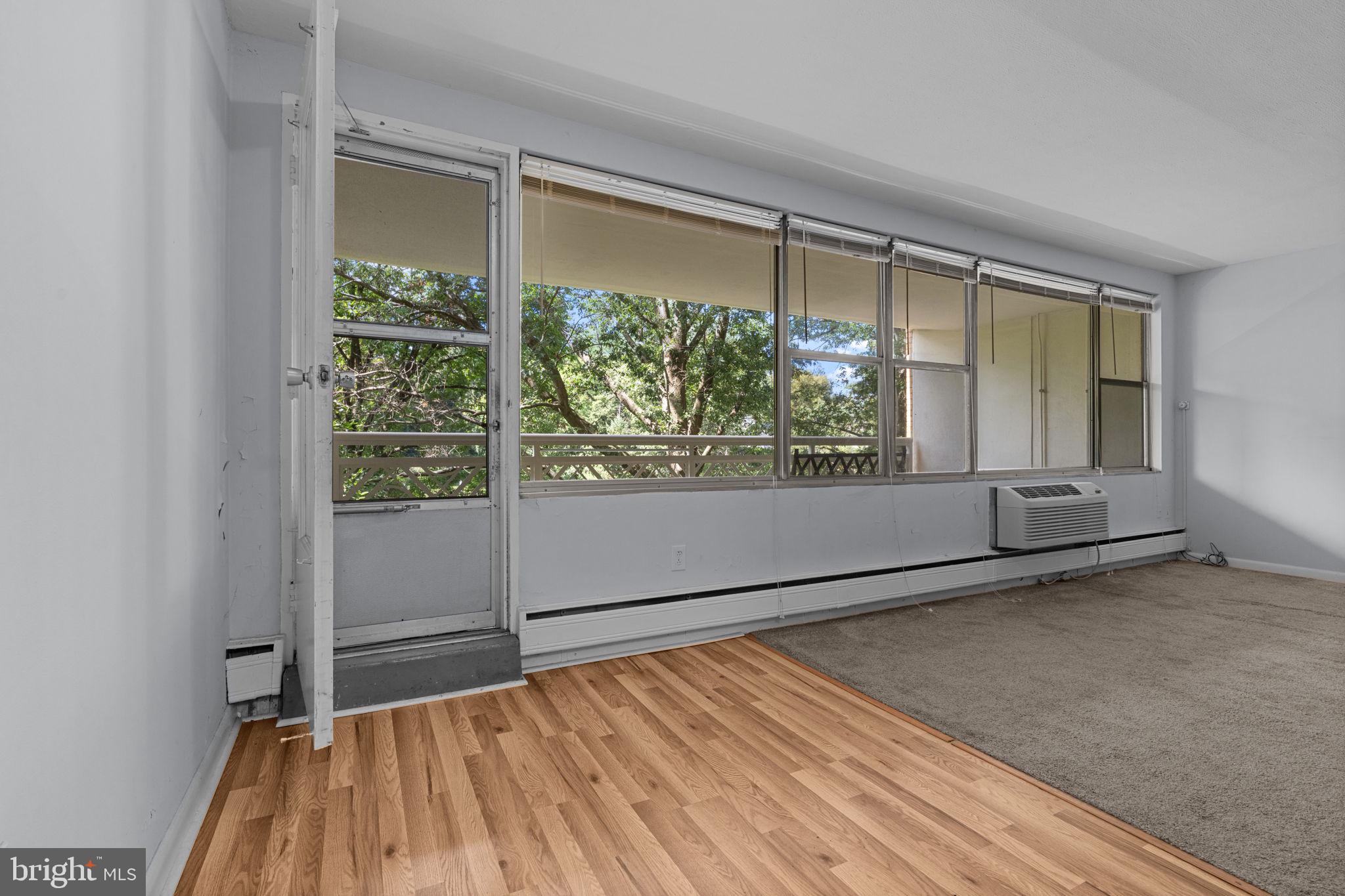 ELKINS PARK HOUSE - Residential