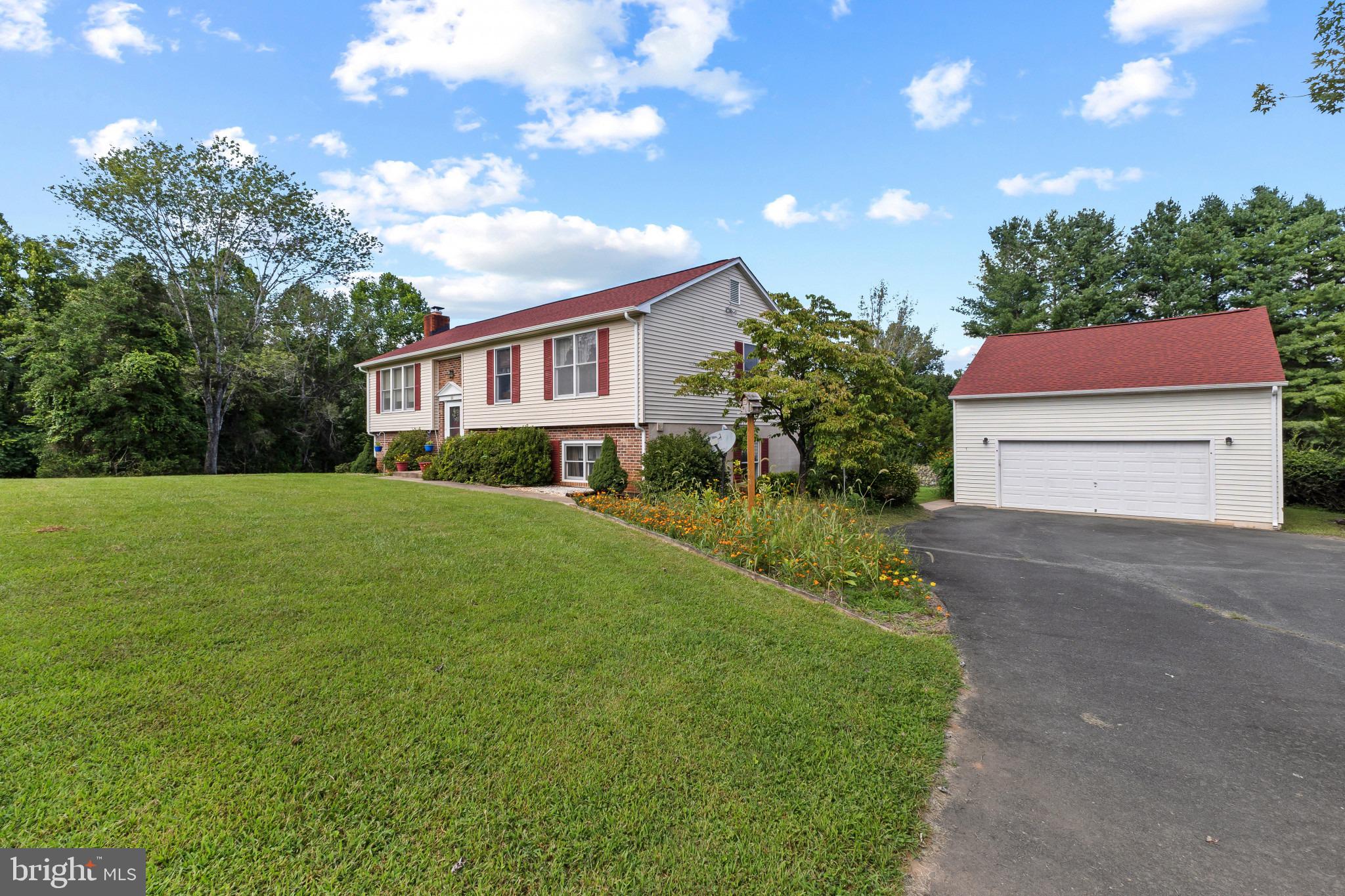 60 BEE GUM WAY