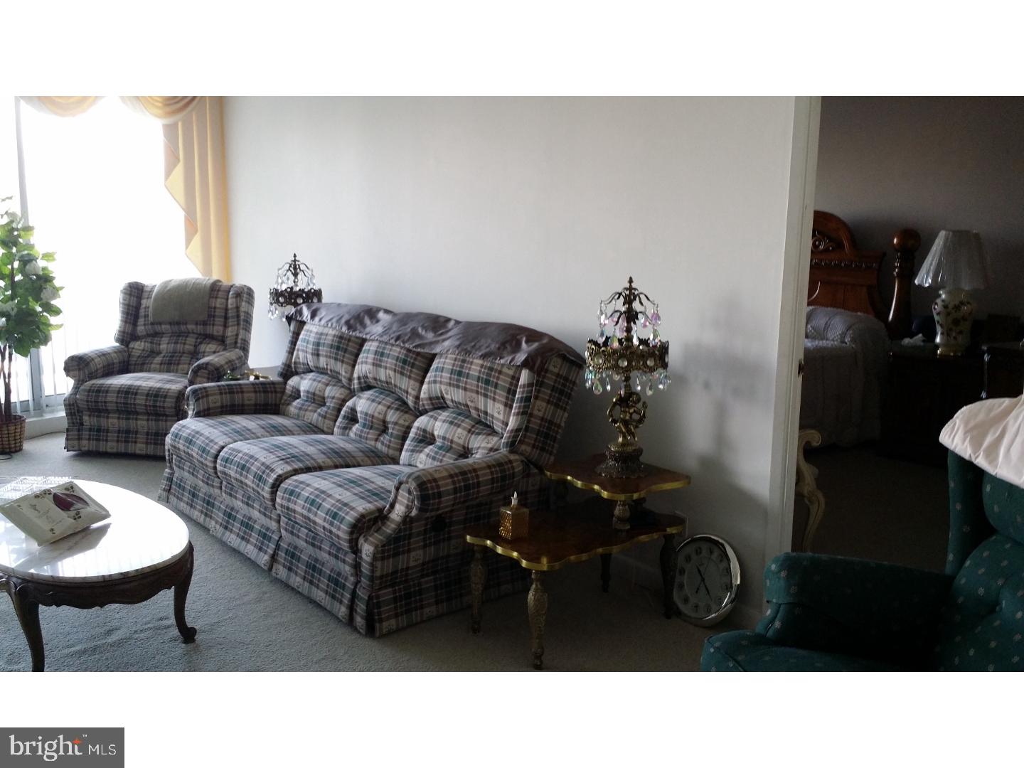 PARK PLAZA - Residential