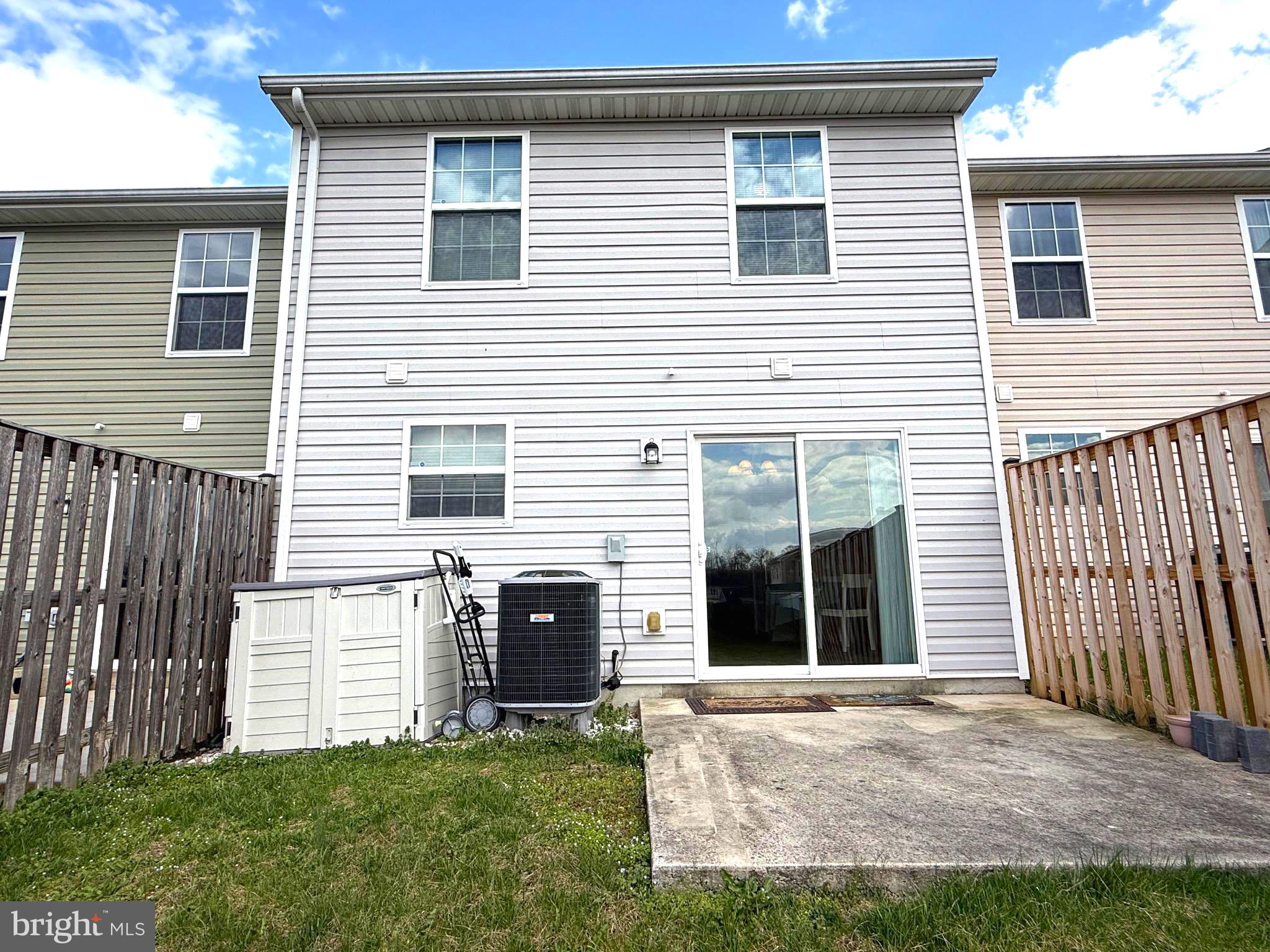 INWOOD VILLAGE - Residential